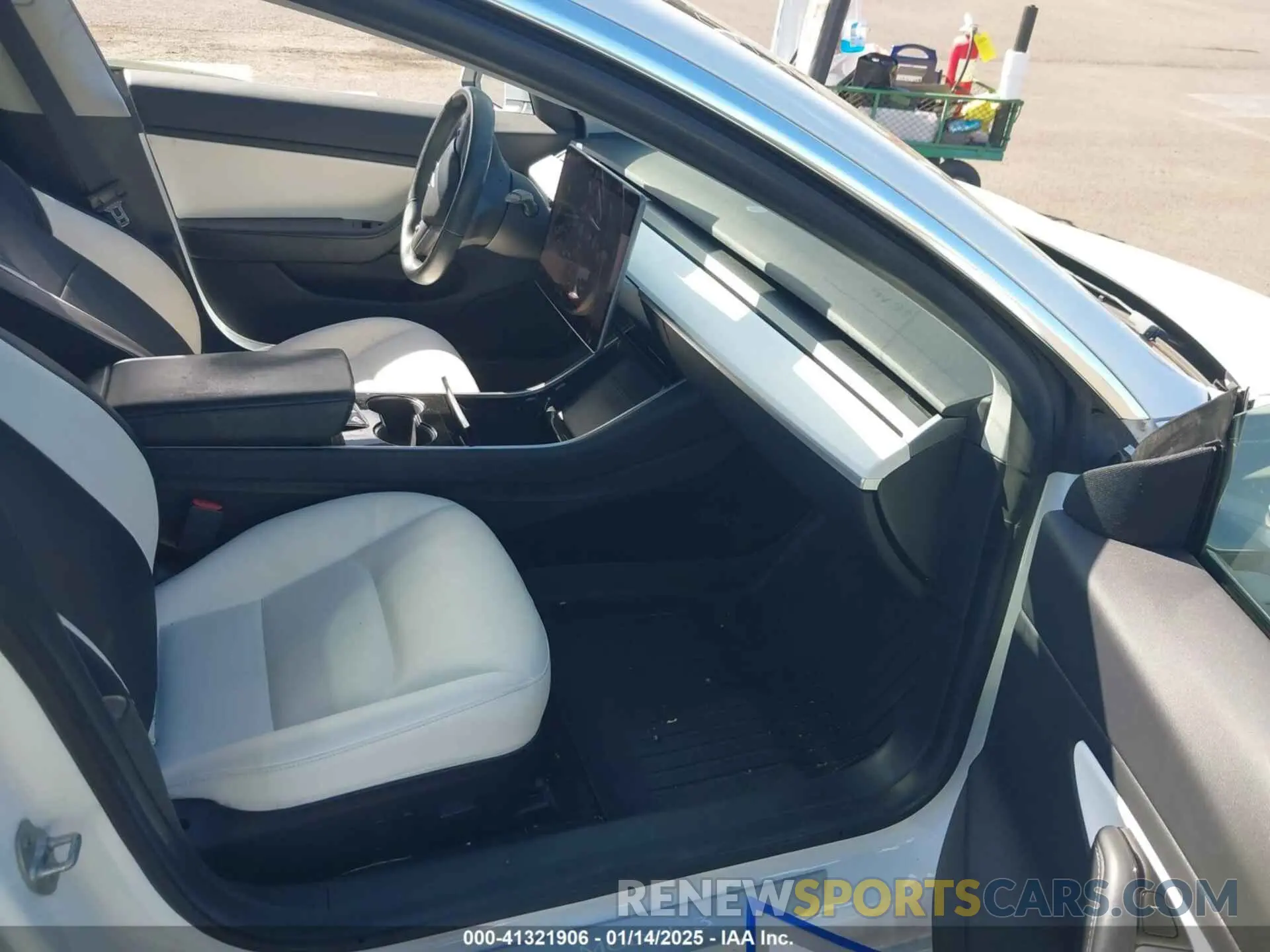 5 Photograph of a damaged car 5YJ3E1EBXKF413806 TESLA MODEL 3 2019