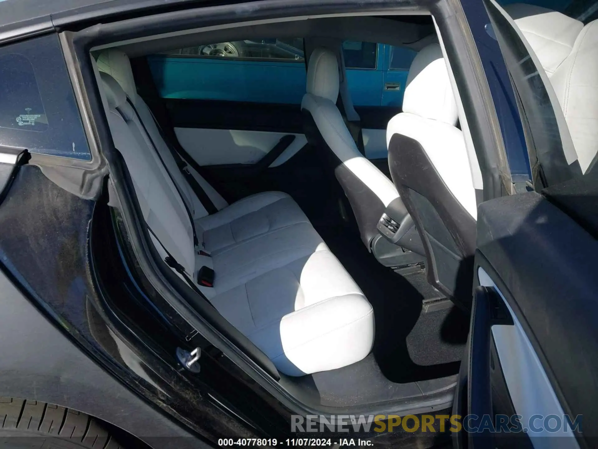 8 Фотография поврежденного автомобиля 5YJ3E1EBXKF476968 TESLA MODEL 3 2019
