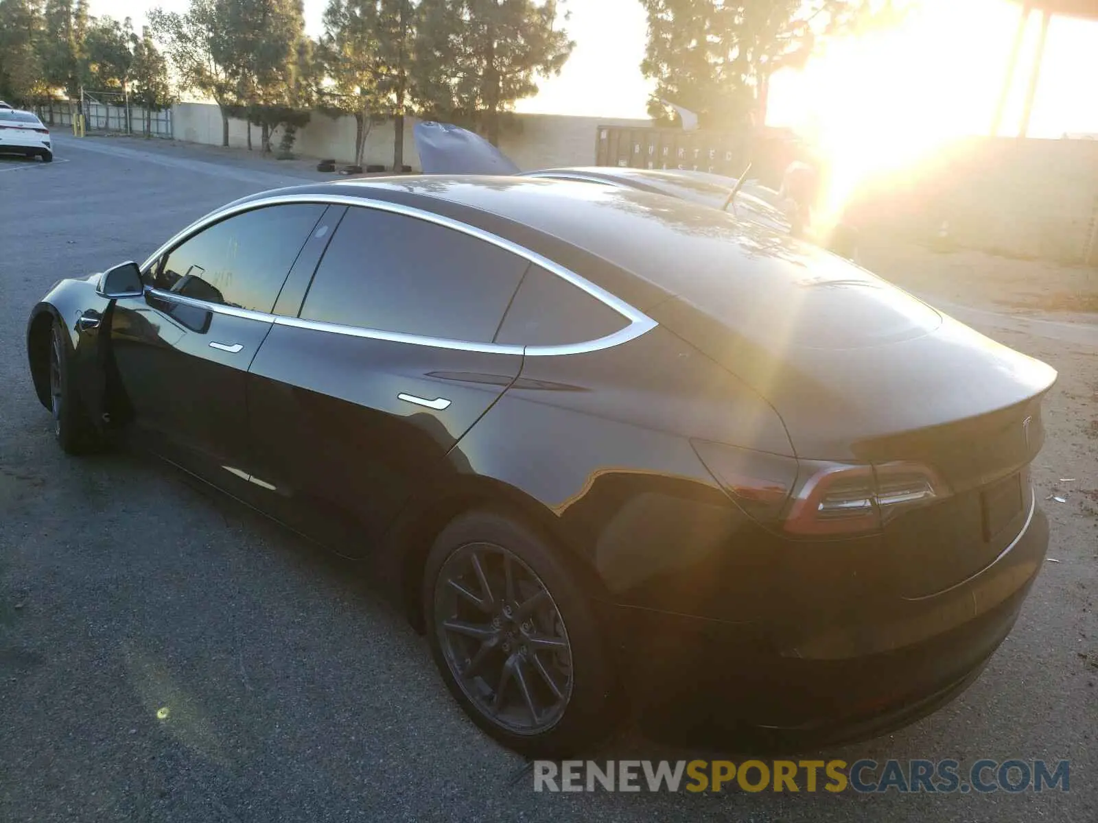 3 Photograph of a damaged car 5YJ3E1EBXKF522184 TESLA MODEL 3 2019