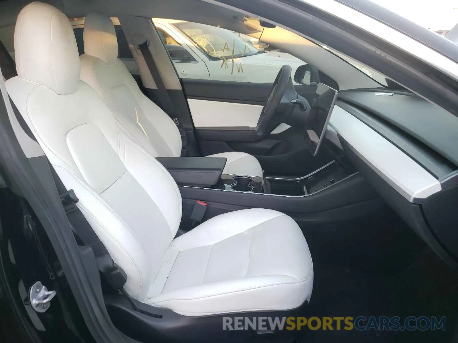 5 Photograph of a damaged car 5YJ3E1EBXKF522184 TESLA MODEL 3 2019