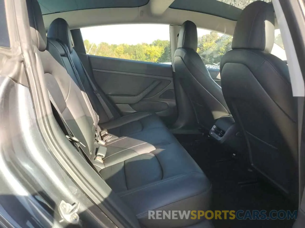 10 Фотография поврежденного автомобиля 5YJ3E1EA0LF590342 TESLA MODEL 3 2020