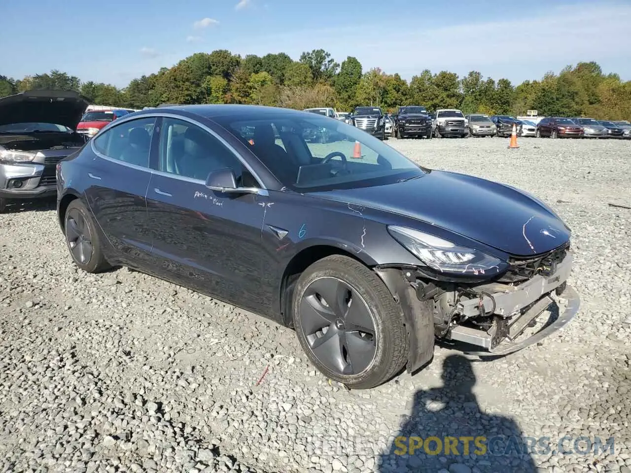 4 Фотография поврежденного автомобиля 5YJ3E1EA0LF590342 TESLA MODEL 3 2020