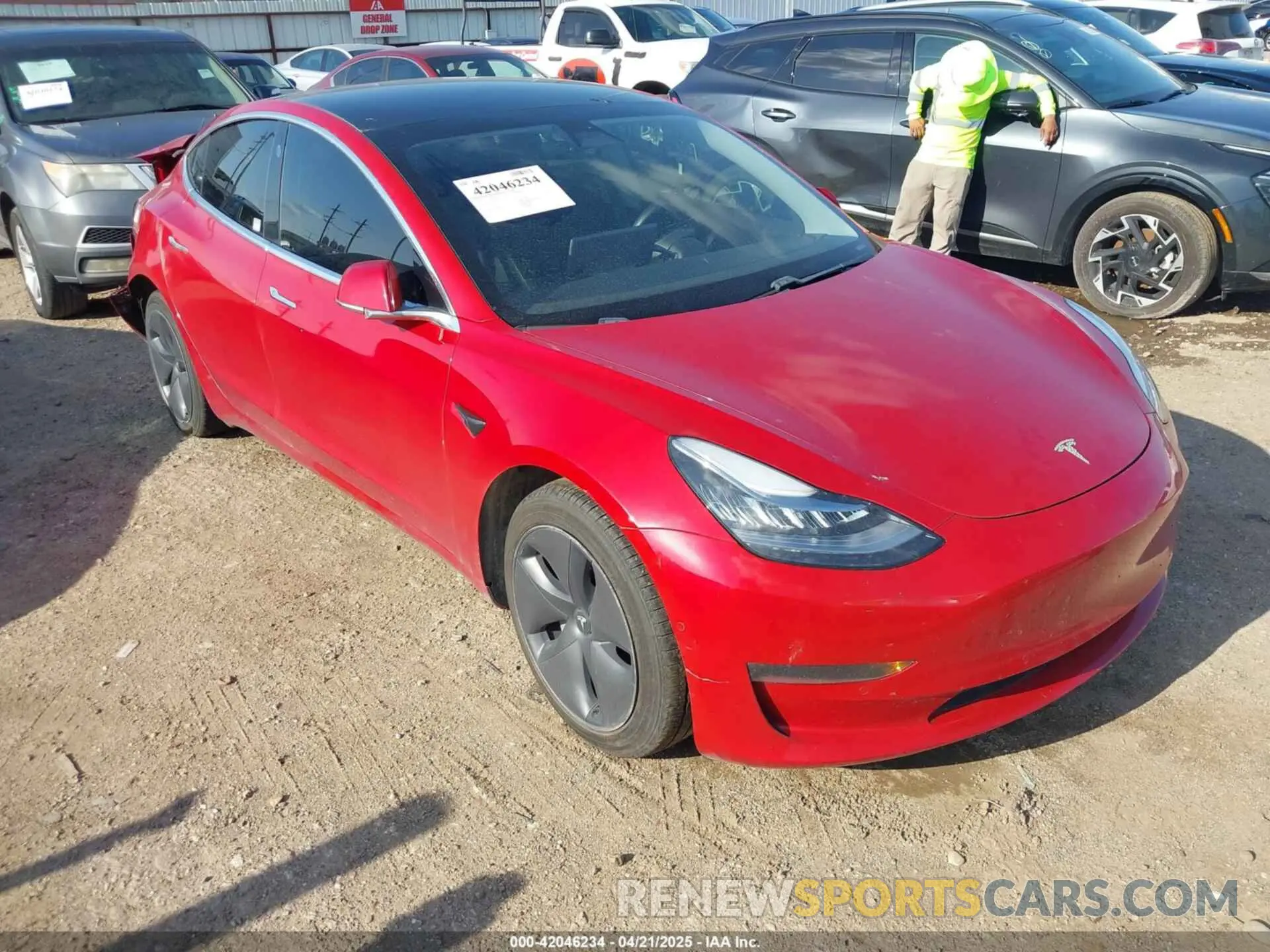 1 Photograph of a damaged car 5YJ3E1EA0LF611657 TESLA MODEL 3 2020