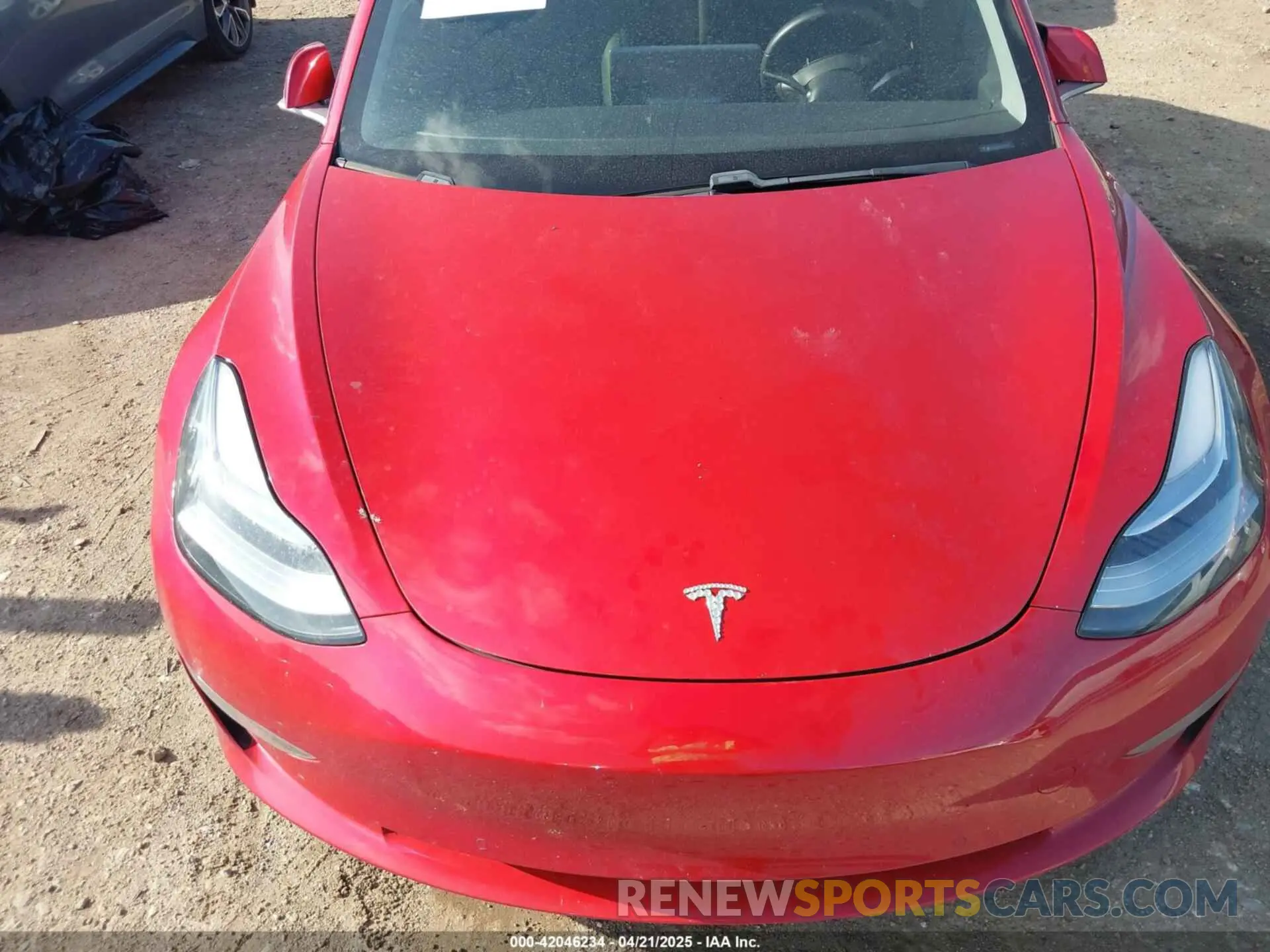 10 Photograph of a damaged car 5YJ3E1EA0LF611657 TESLA MODEL 3 2020