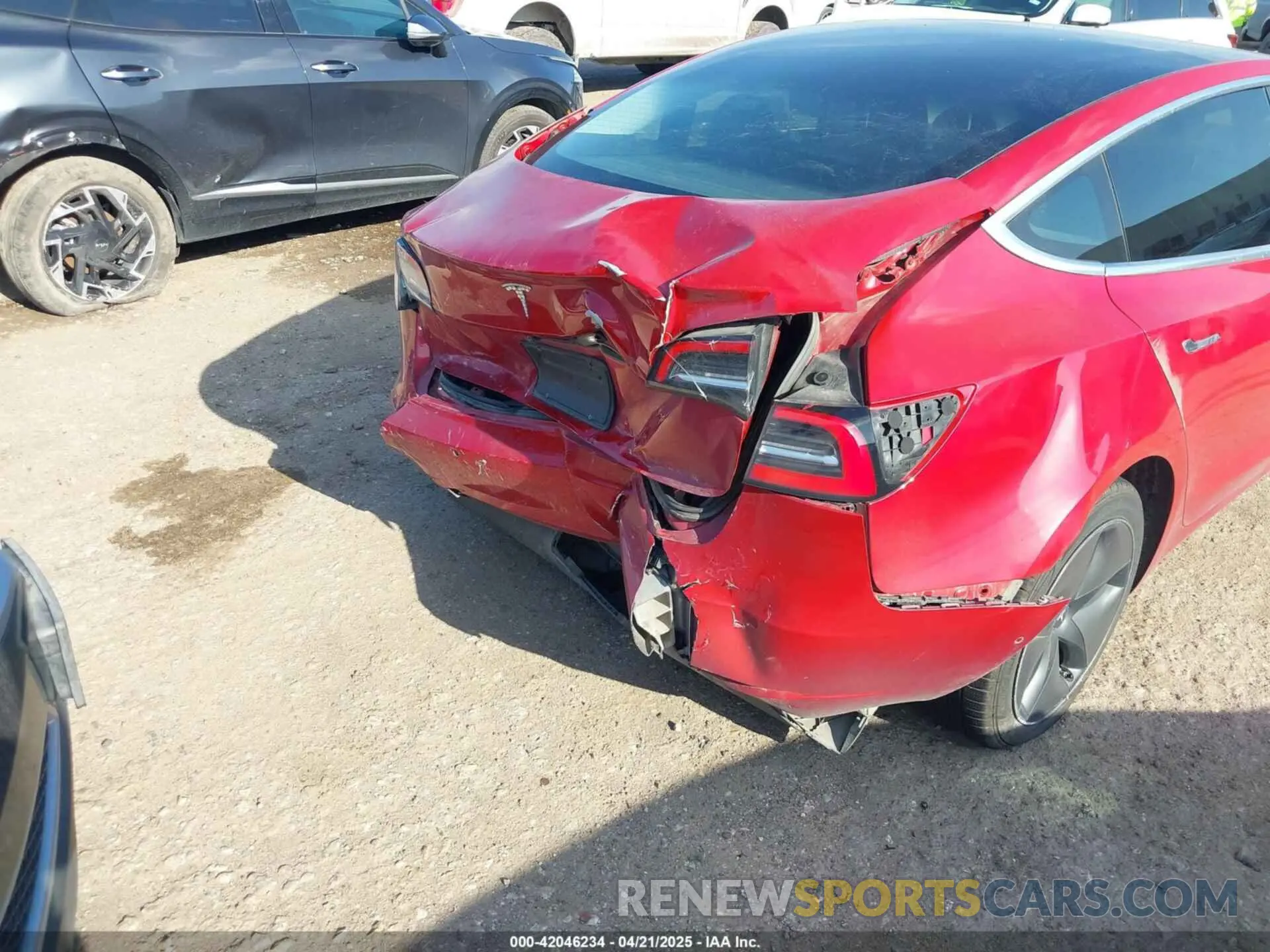 18 Photograph of a damaged car 5YJ3E1EA0LF611657 TESLA MODEL 3 2020