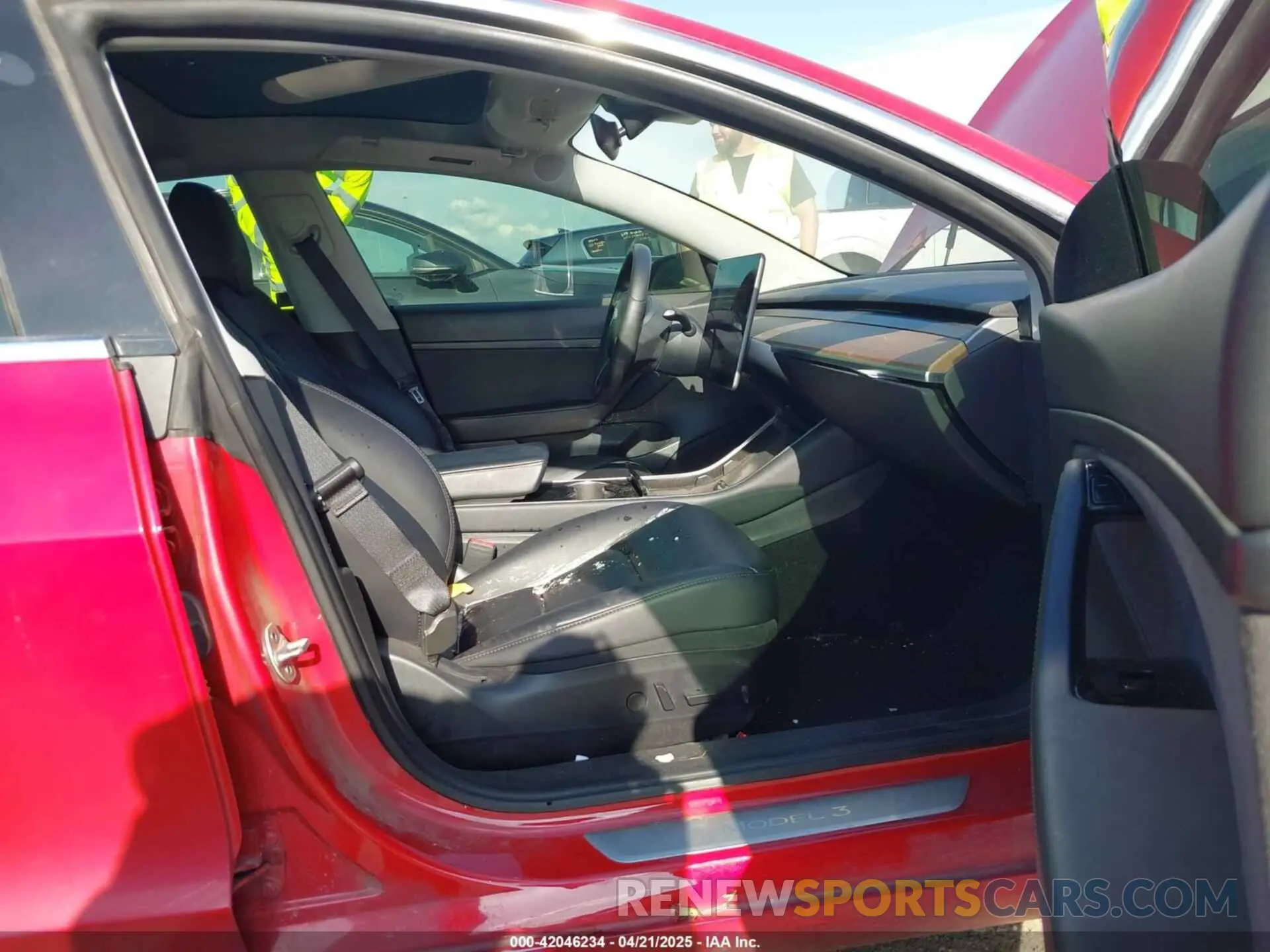 5 Photograph of a damaged car 5YJ3E1EA0LF611657 TESLA MODEL 3 2020