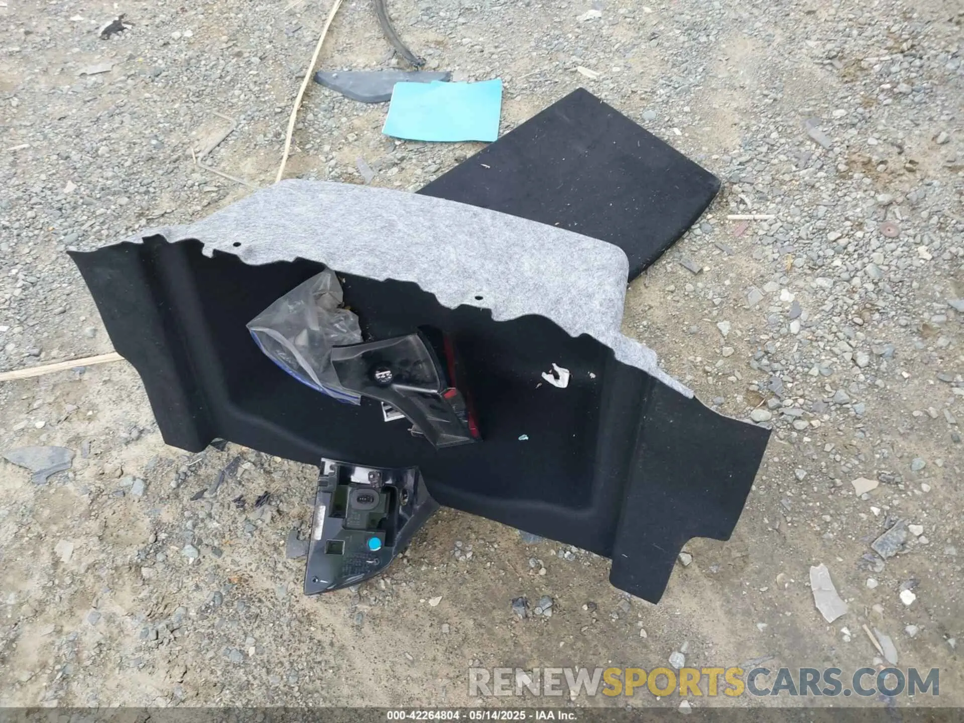 10 Фотография поврежденного автомобиля 5YJ3E1EA0LF658235 TESLA MODEL 3 2020