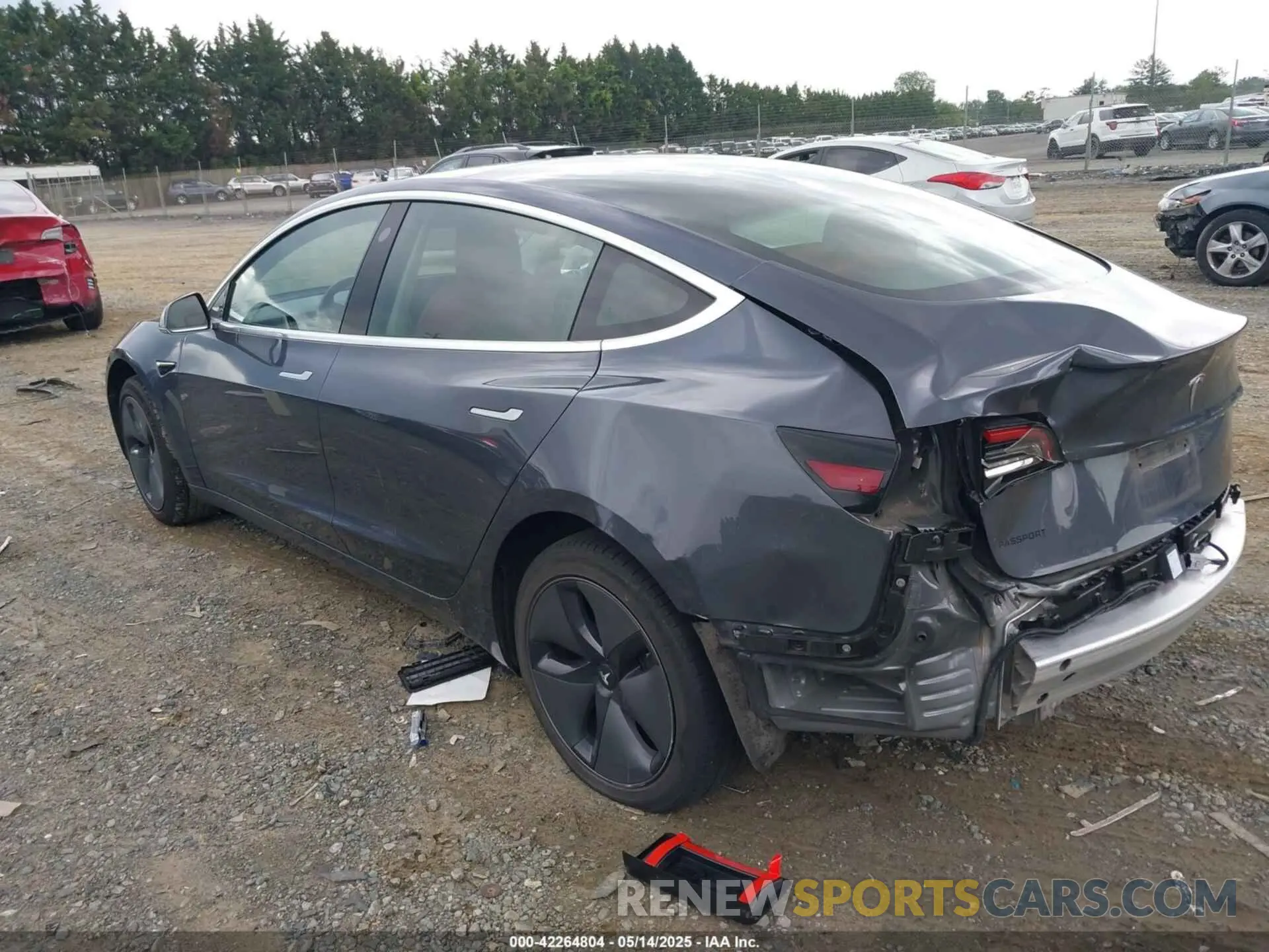 3 Фотография поврежденного автомобиля 5YJ3E1EA0LF658235 TESLA MODEL 3 2020