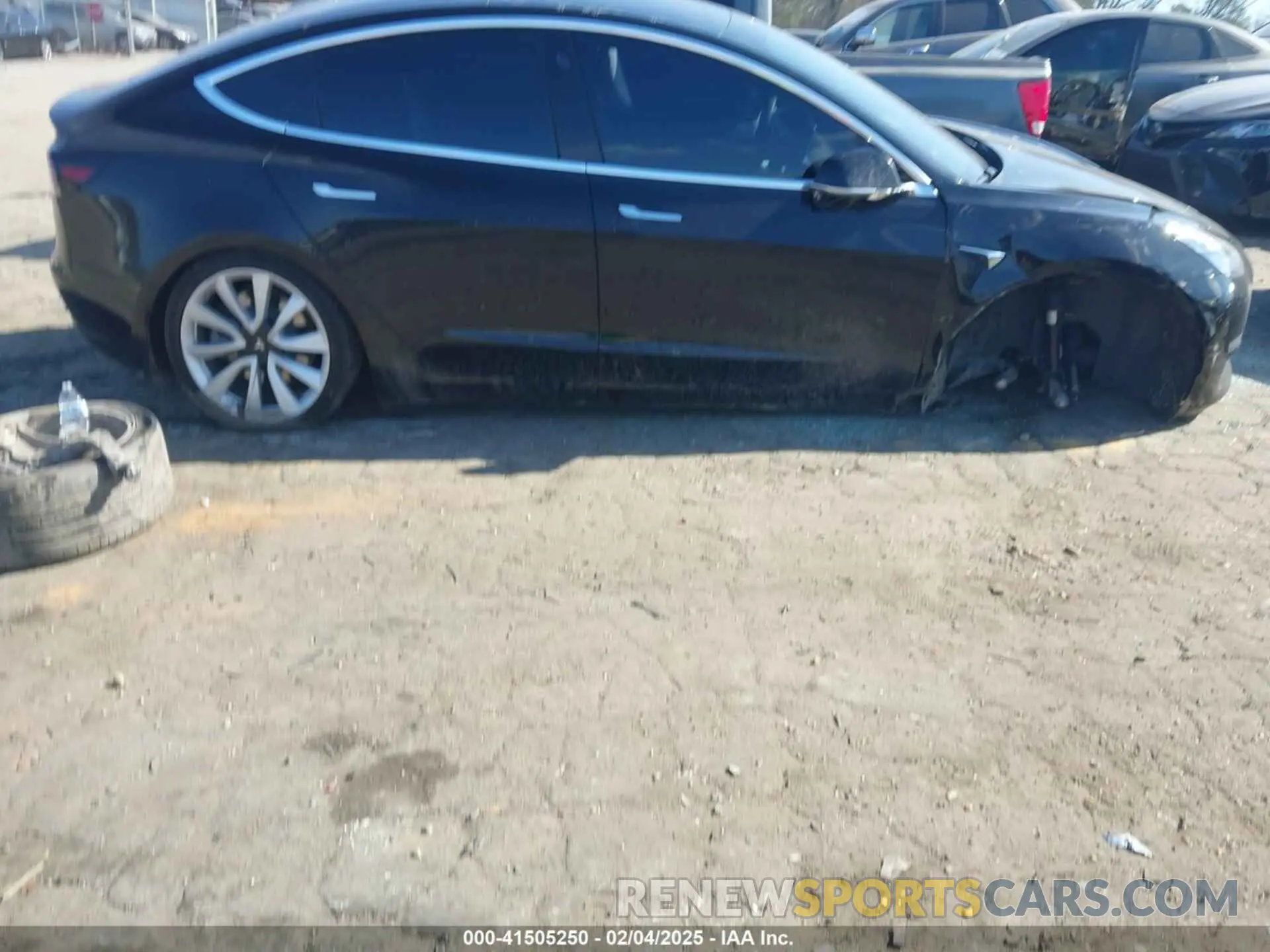 12 Photograph of a damaged car 5YJ3E1EA0LF660759 TESLA MODEL 3 2020