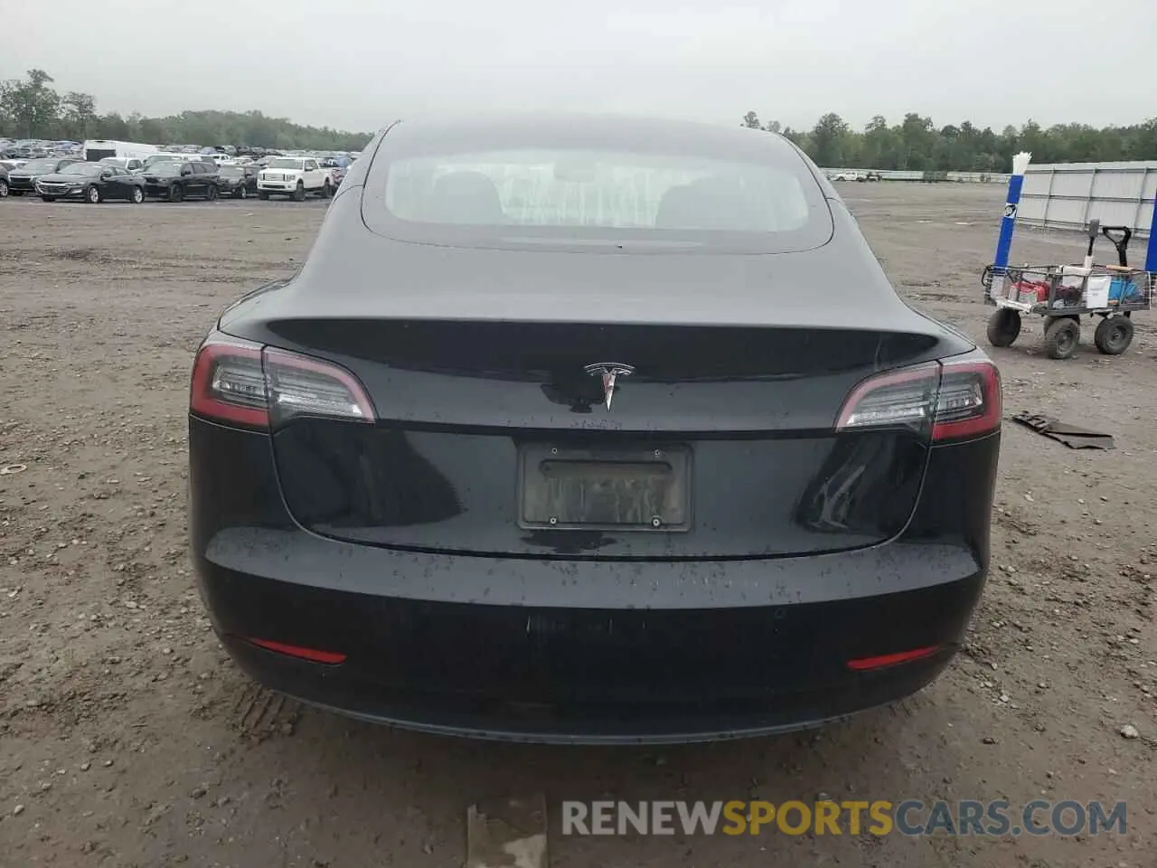 6 Photograph of a damaged car 5YJ3E1EA0LF704405 TESLA MODEL 3 2020