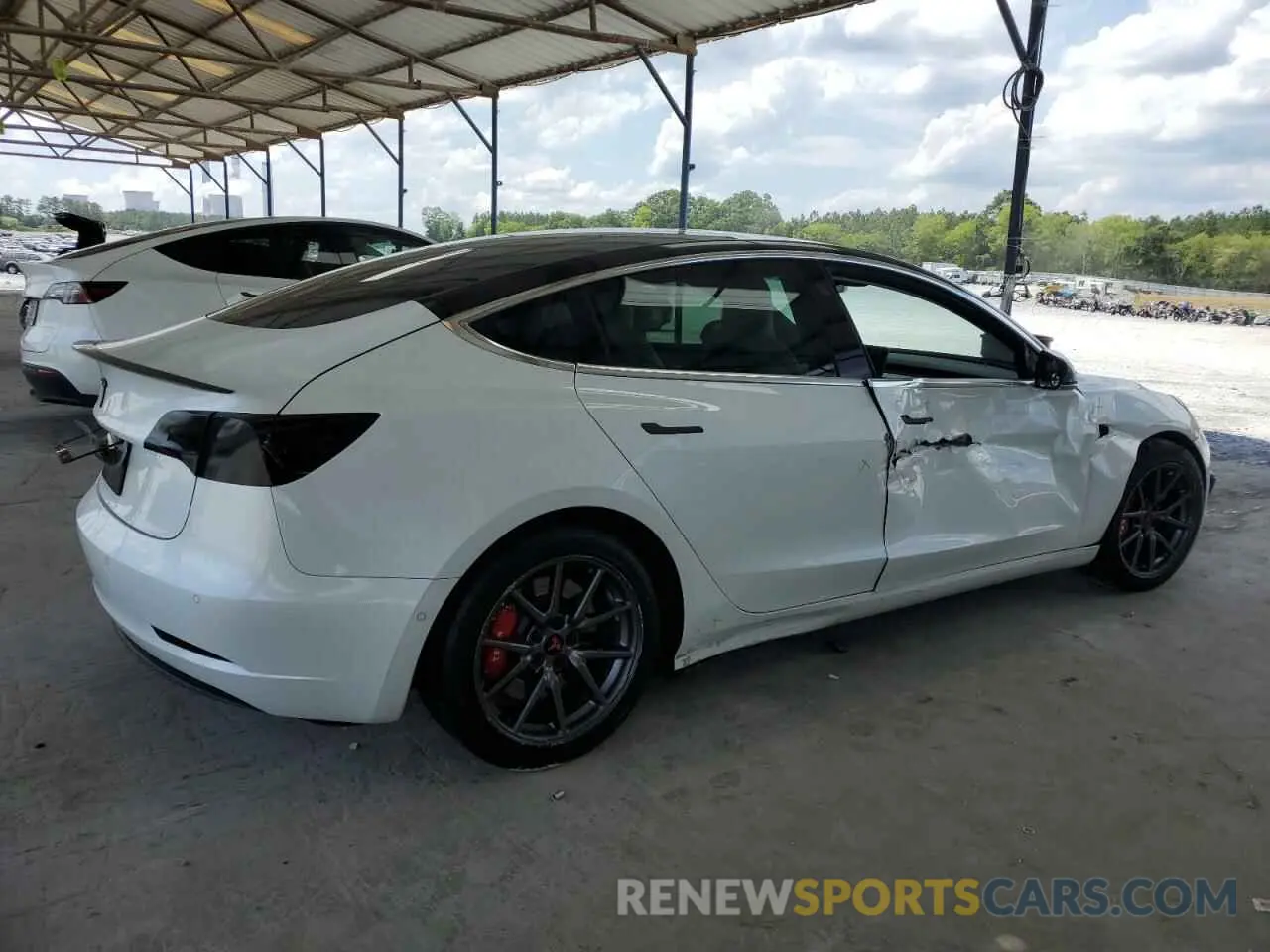 3 Photograph of a damaged car 5YJ3E1EA0LF783946 TESLA MODEL 3 2020