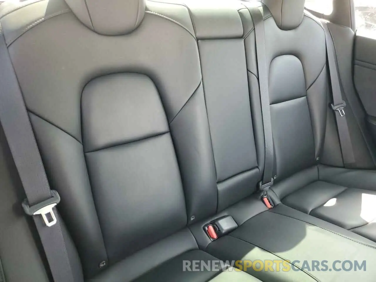 10 Photograph of a damaged car 5YJ3E1EA0LF802155 TESLA MODEL 3 2020