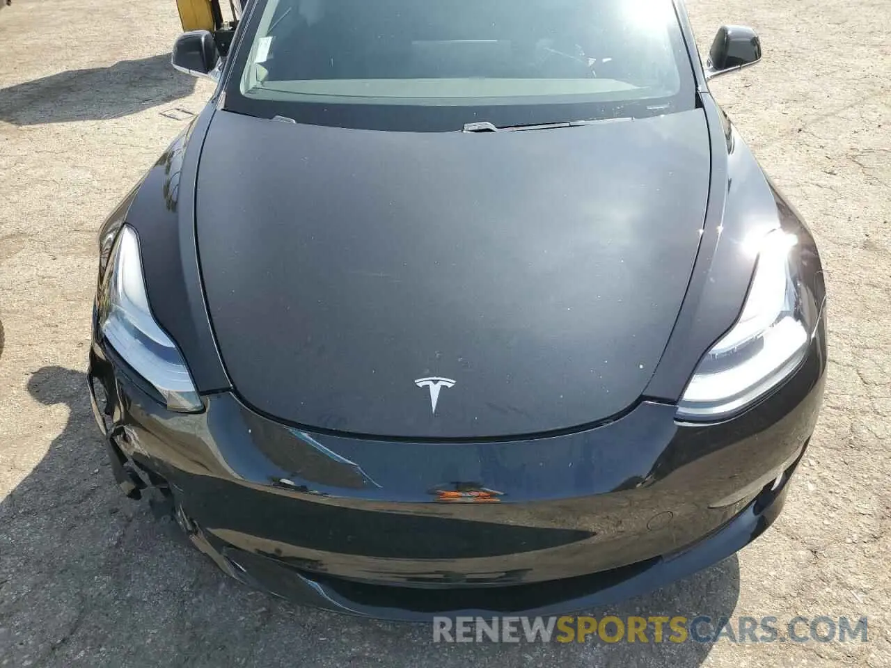 11 Photograph of a damaged car 5YJ3E1EA0LF802155 TESLA MODEL 3 2020