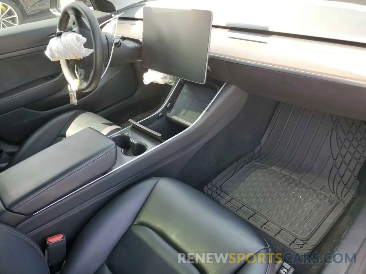 8 Photograph of a damaged car 5YJ3E1EA0LF802155 TESLA MODEL 3 2020