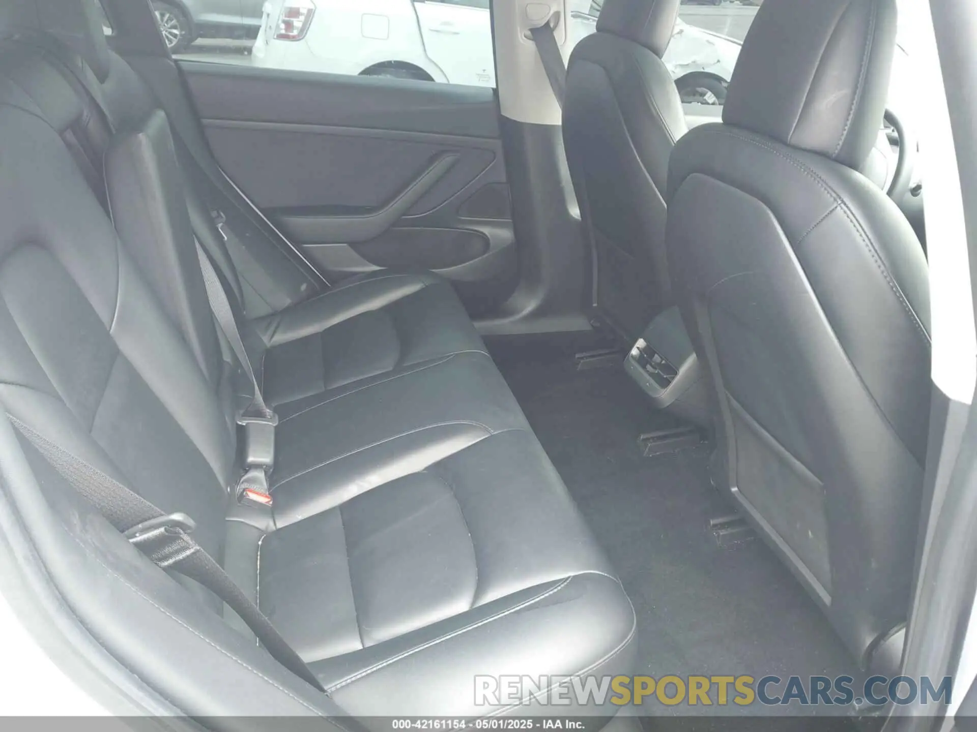 8 Фотография поврежденного автомобиля 5YJ3E1EA0LF803984 TESLA MODEL 3 2020