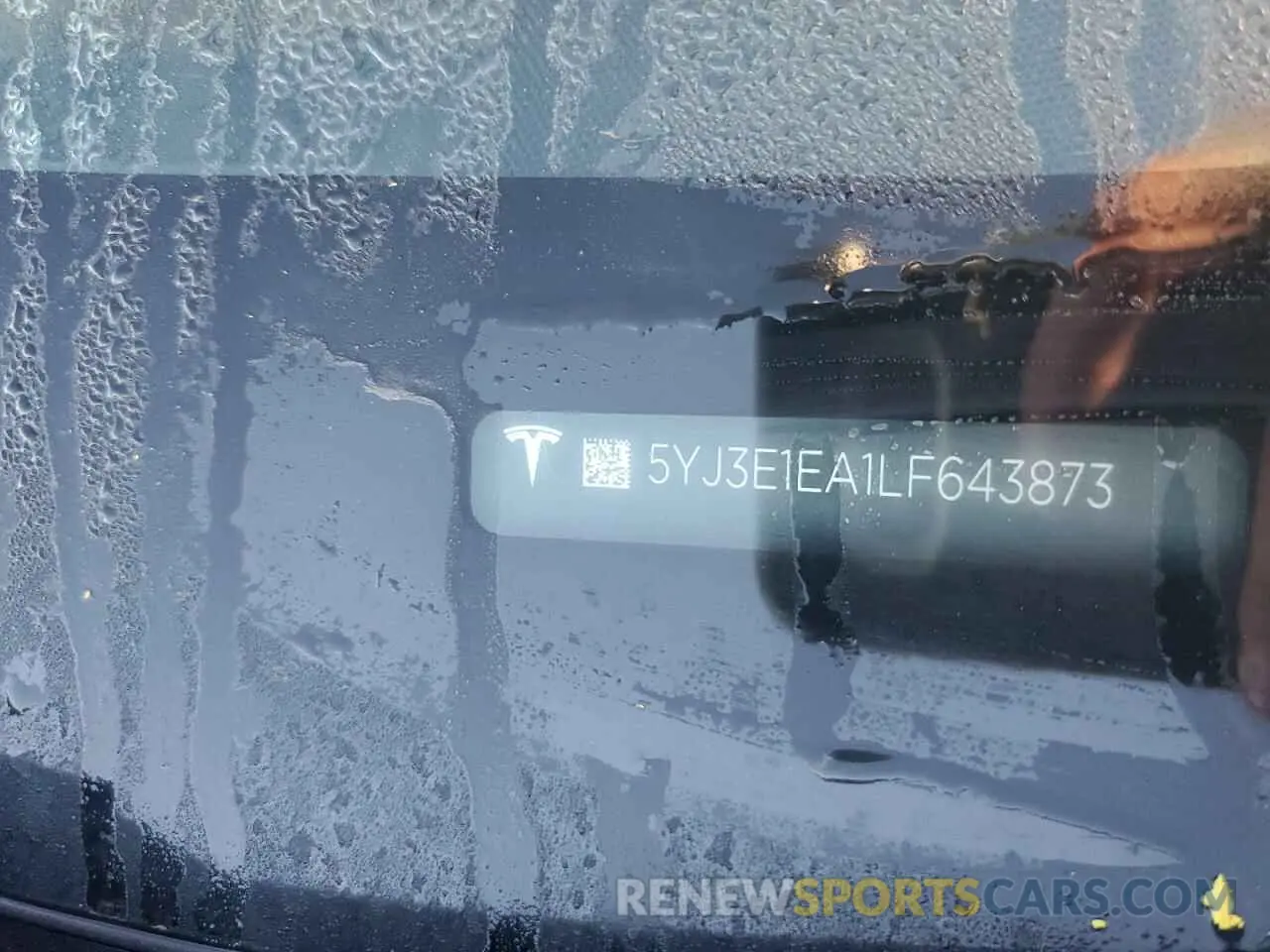 13 Photograph of a damaged car 5YJ3E1EA1LF643873 TESLA MODEL 3 2020