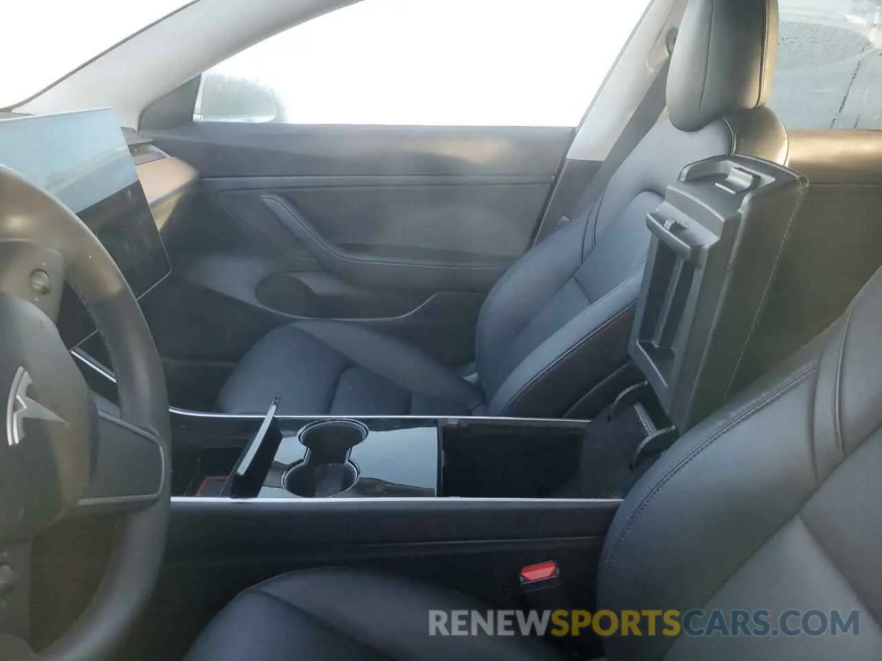 7 Photograph of a damaged car 5YJ3E1EA1LF643873 TESLA MODEL 3 2020