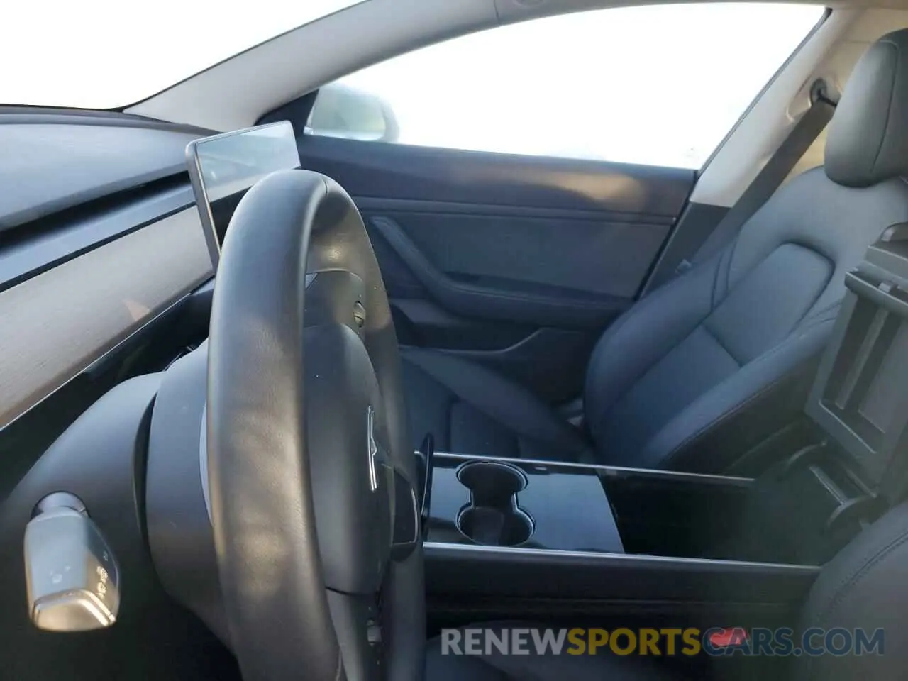 9 Photograph of a damaged car 5YJ3E1EA1LF643873 TESLA MODEL 3 2020