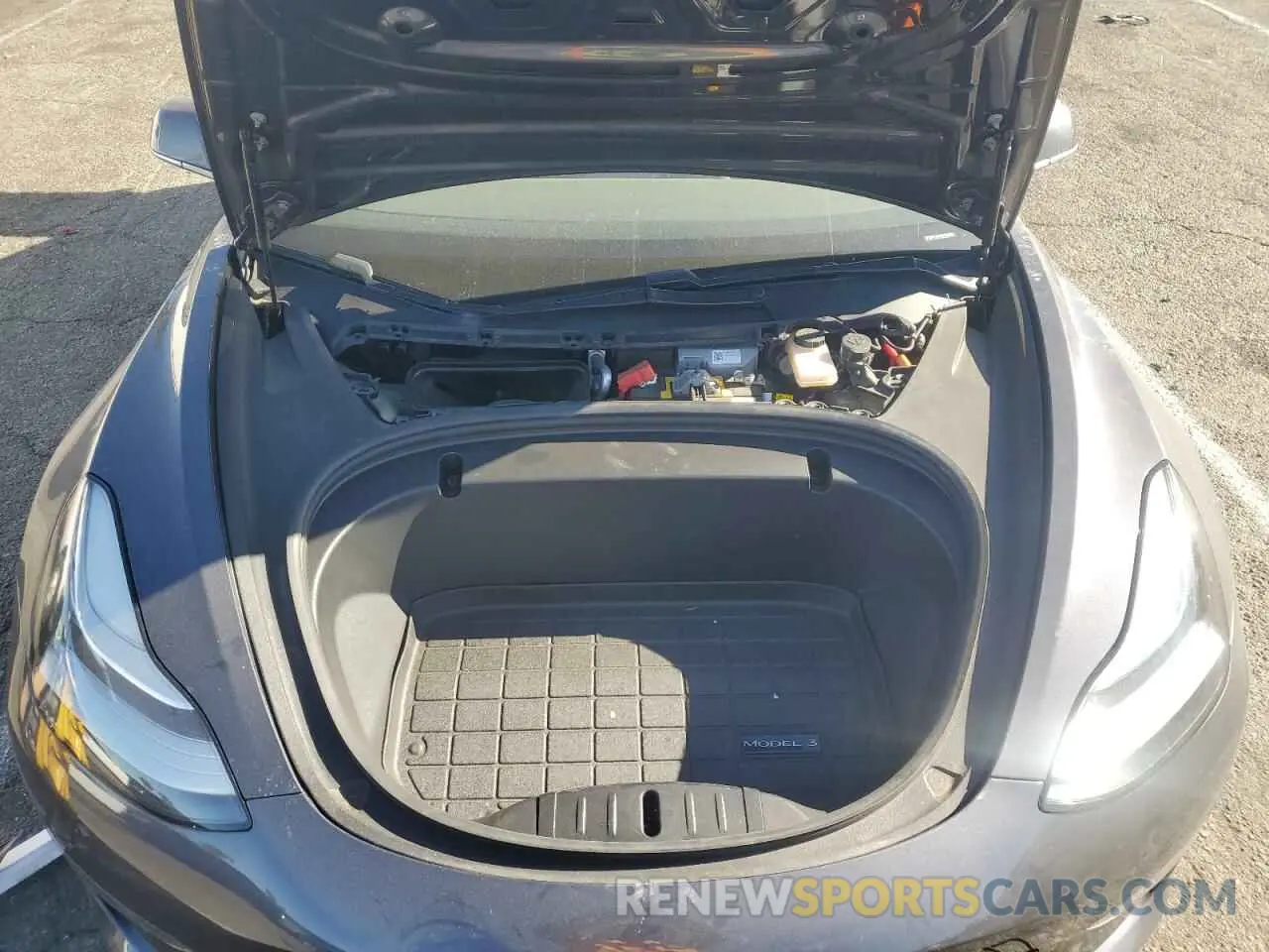 11 Photograph of a damaged car 5YJ3E1EA1LF645607 TESLA MODEL 3 2020