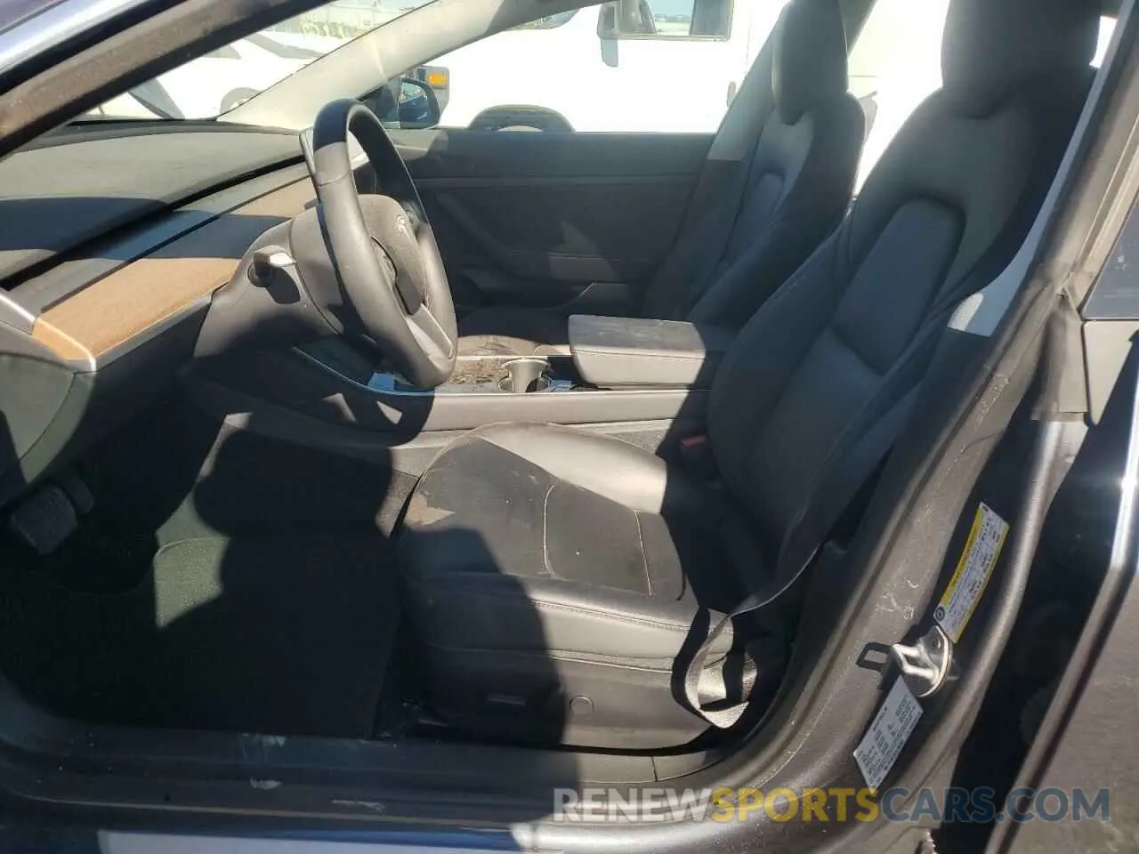 7 Photograph of a damaged car 5YJ3E1EA1LF645607 TESLA MODEL 3 2020