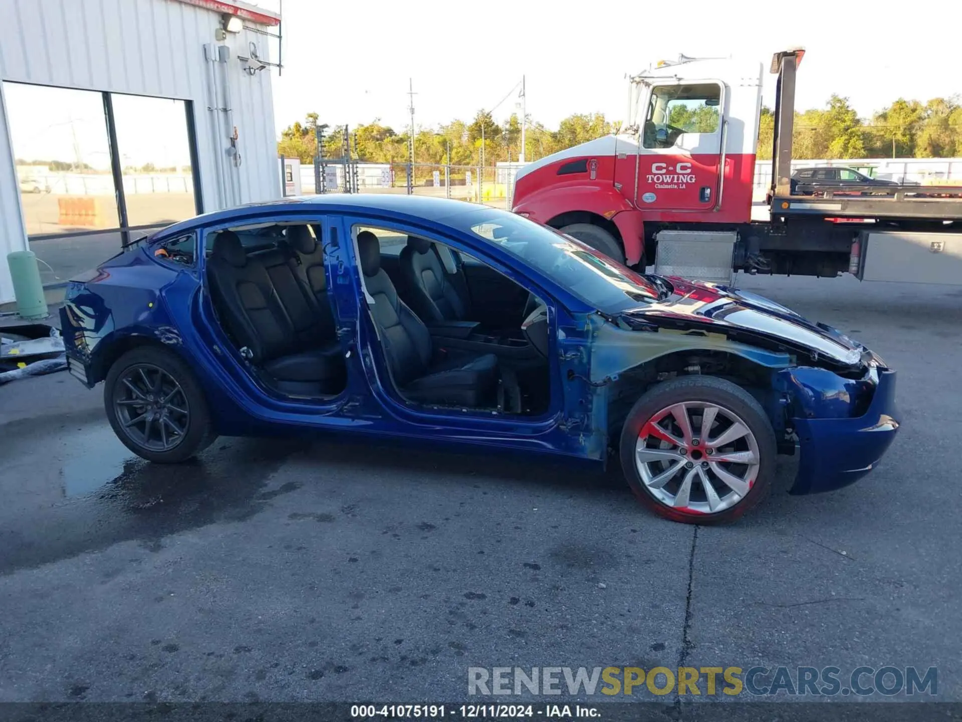 14 Photograph of a damaged car 5YJ3E1EA1LF736893 TESLA MODEL 3 2020