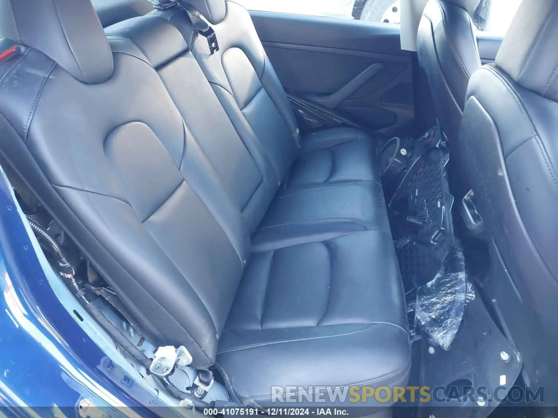 8 Photograph of a damaged car 5YJ3E1EA1LF736893 TESLA MODEL 3 2020
