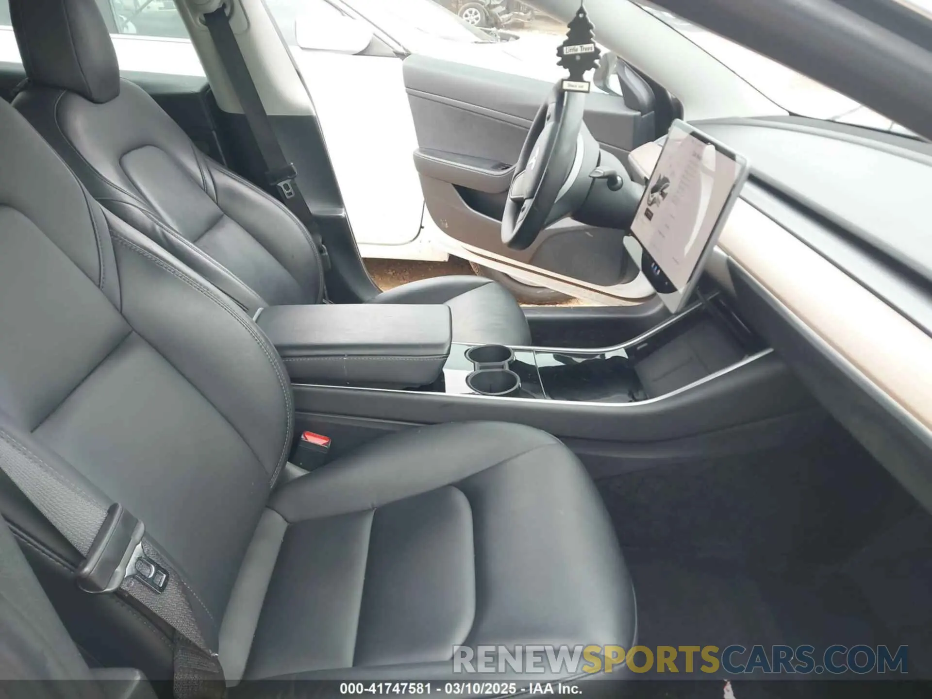 5 Photograph of a damaged car 5YJ3E1EA1LF738062 TESLA MODEL 3 2020