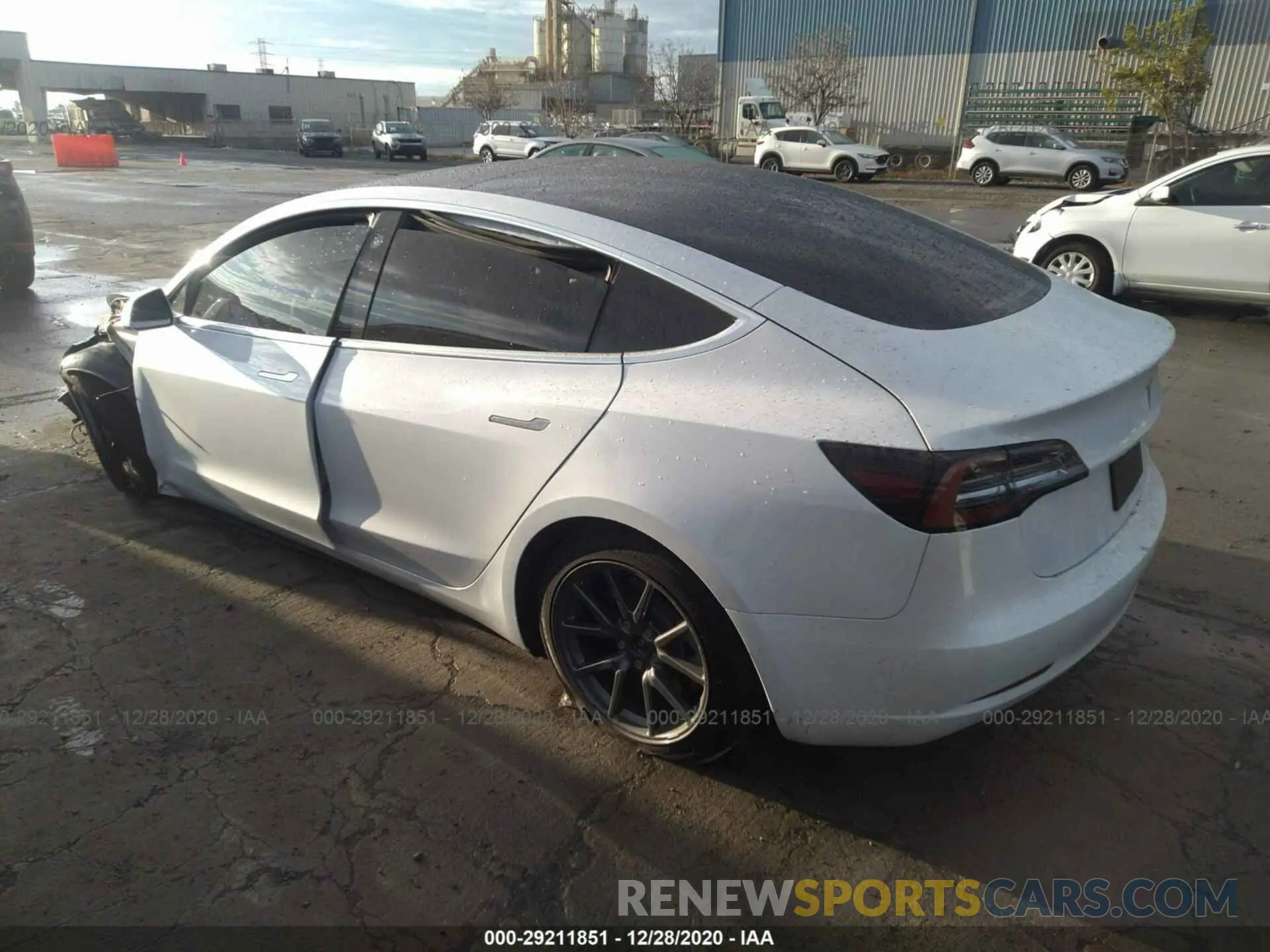 3 Photograph of a damaged car 5YJ3E1EA1LF745318 TESLA MODEL 3 2020