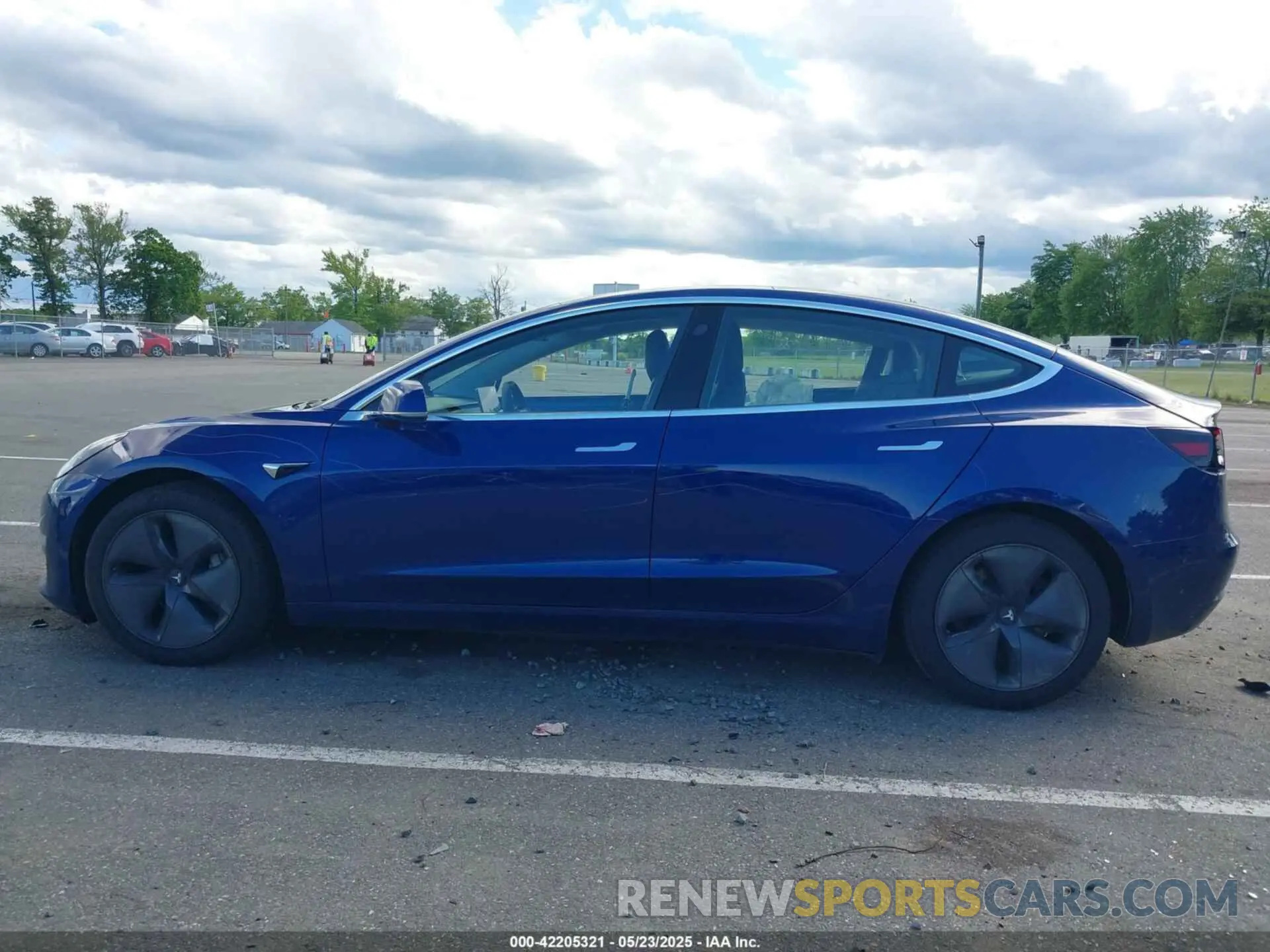 14 Photograph of a damaged car 5YJ3E1EA1LF745688 TESLA MODEL 3 2020