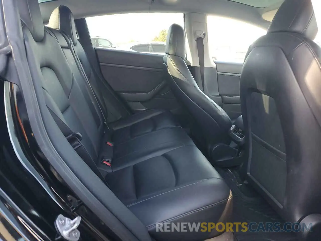 10 Photograph of a damaged car 5YJ3E1EA1LF792218 TESLA MODEL 3 2020