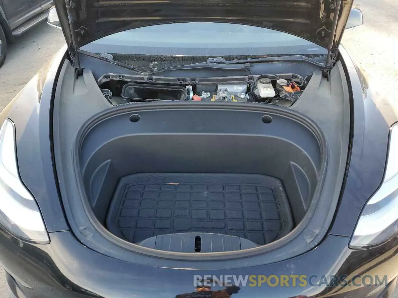 11 Photograph of a damaged car 5YJ3E1EA1LF792218 TESLA MODEL 3 2020