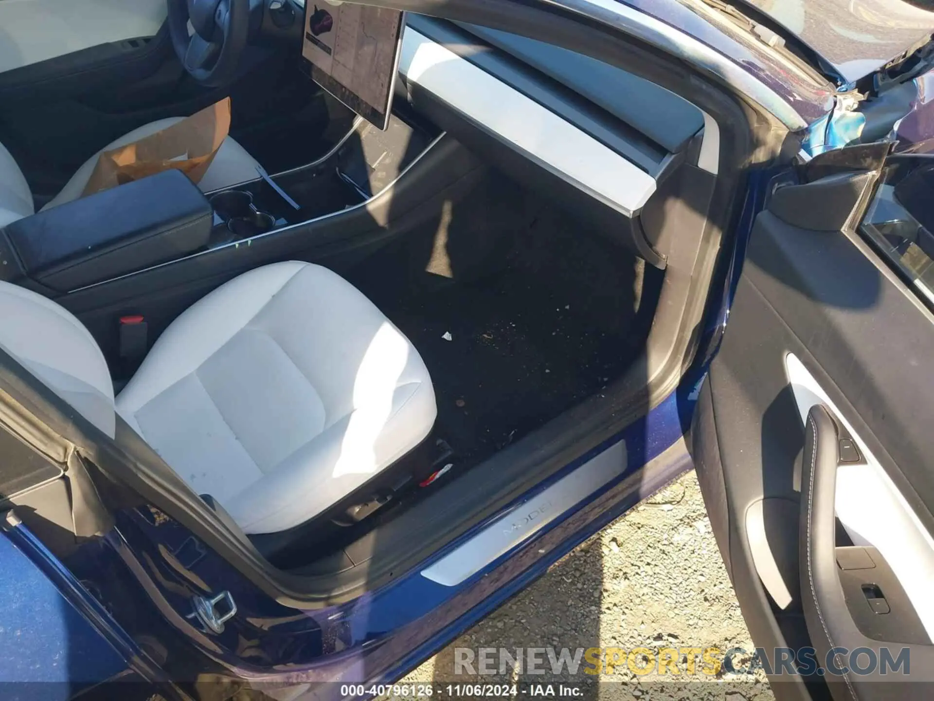 5 Photograph of a damaged car 5YJ3E1EA1LF793188 TESLA MODEL 3 2020