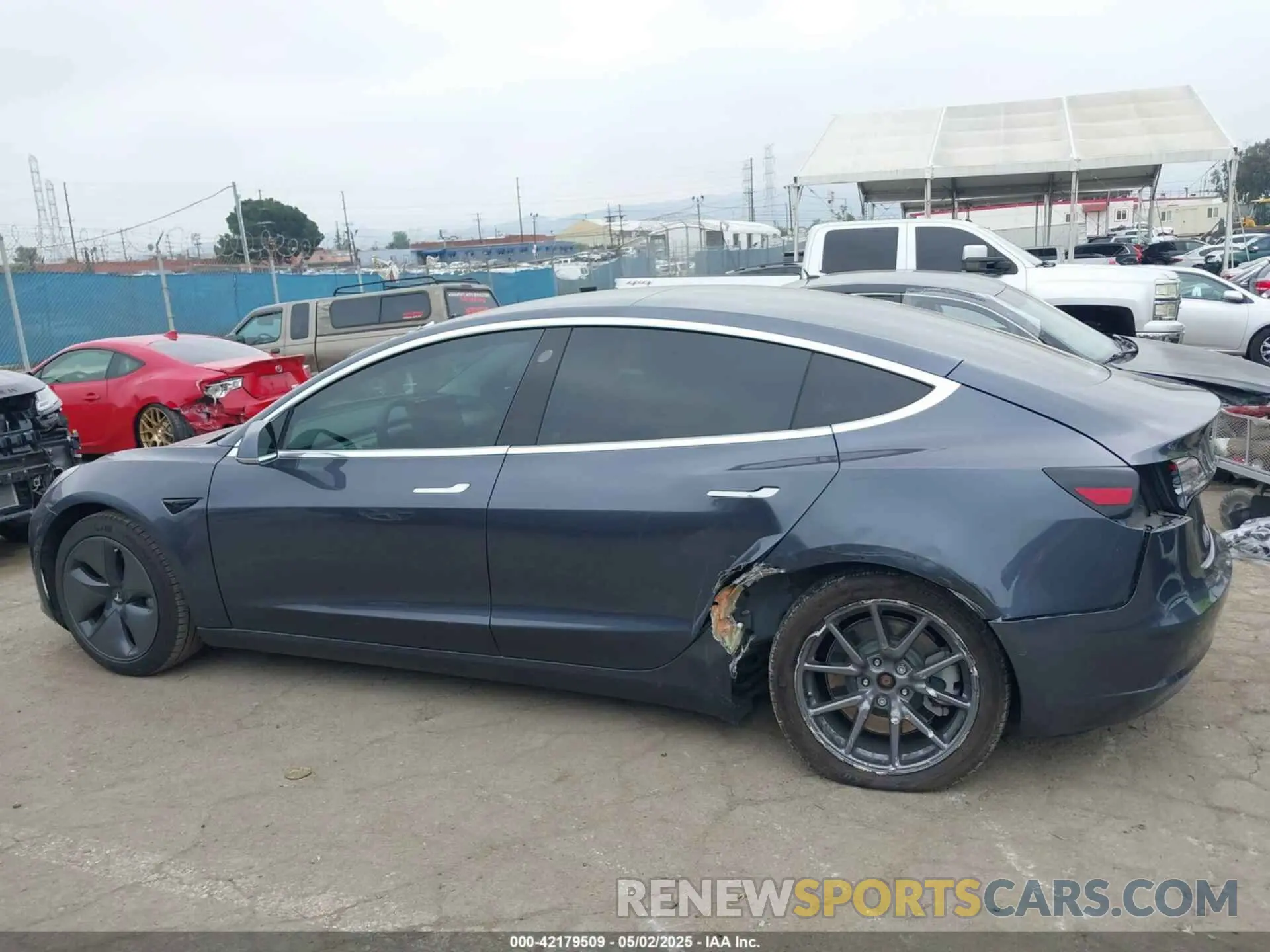 15 Фотография поврежденного автомобиля 5YJ3E1EA1LF799136 TESLA MODEL 3 2020