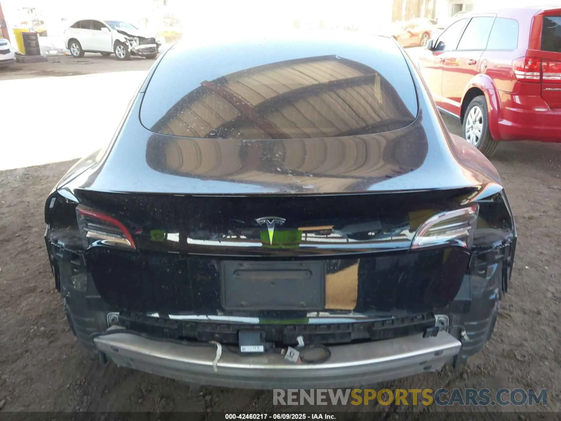 17 Фотография поврежденного автомобиля 5YJ3E1EA2LF609232 TESLA MODEL 3 2020