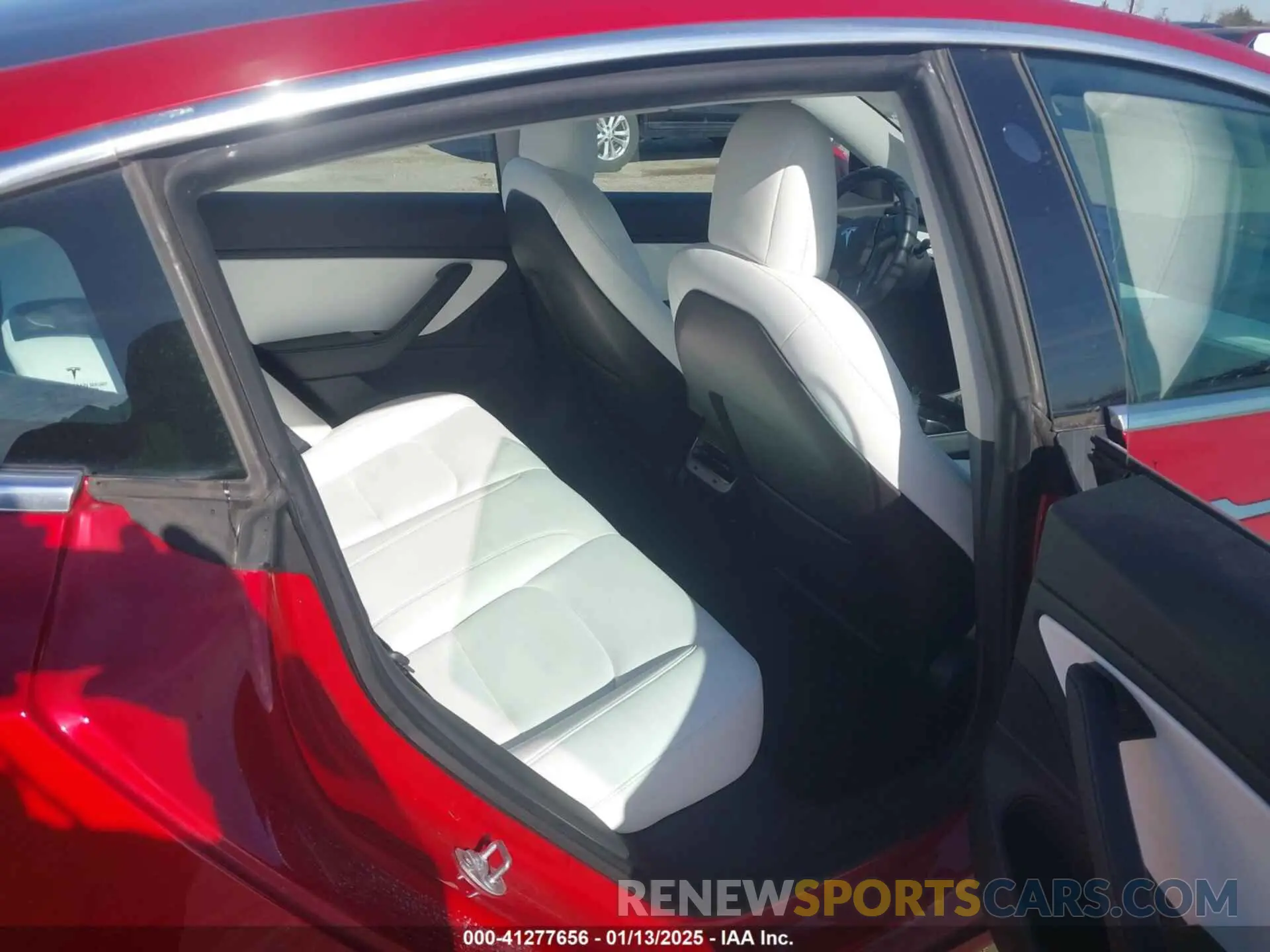 8 Photograph of a damaged car 5YJ3E1EA2LF614978 TESLA MODEL 3 2020