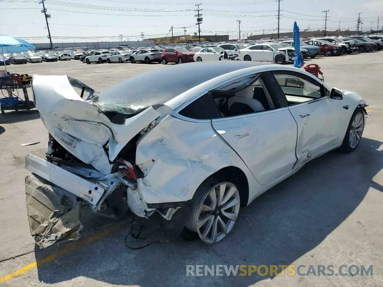 3 Photograph of a damaged car 5YJ3E1EA2LF635023 TESLA MODEL 3 2020
