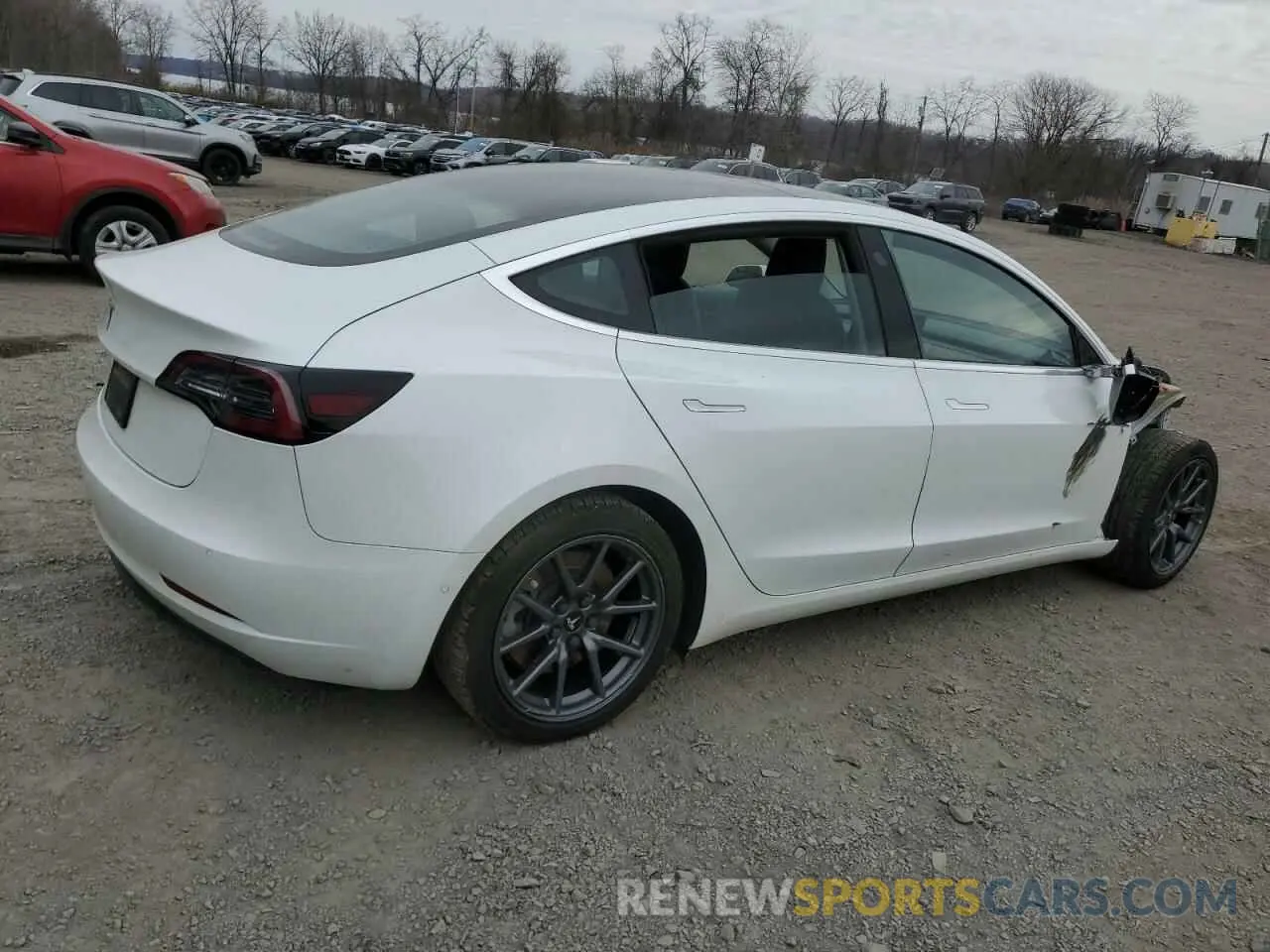3 Photograph of a damaged car 5YJ3E1EA2LF645406 TESLA MODEL 3 2020