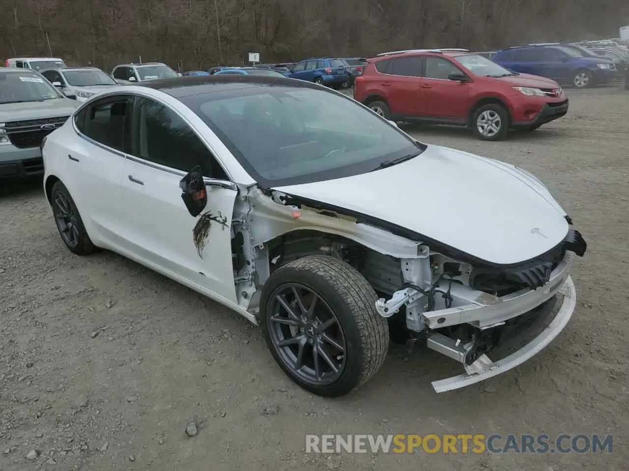 4 Photograph of a damaged car 5YJ3E1EA2LF645406 TESLA MODEL 3 2020