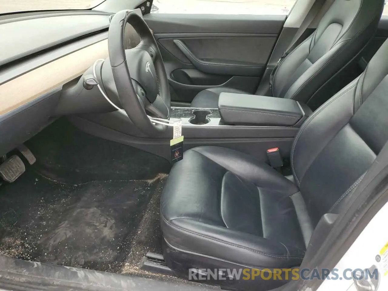 7 Photograph of a damaged car 5YJ3E1EA2LF645406 TESLA MODEL 3 2020