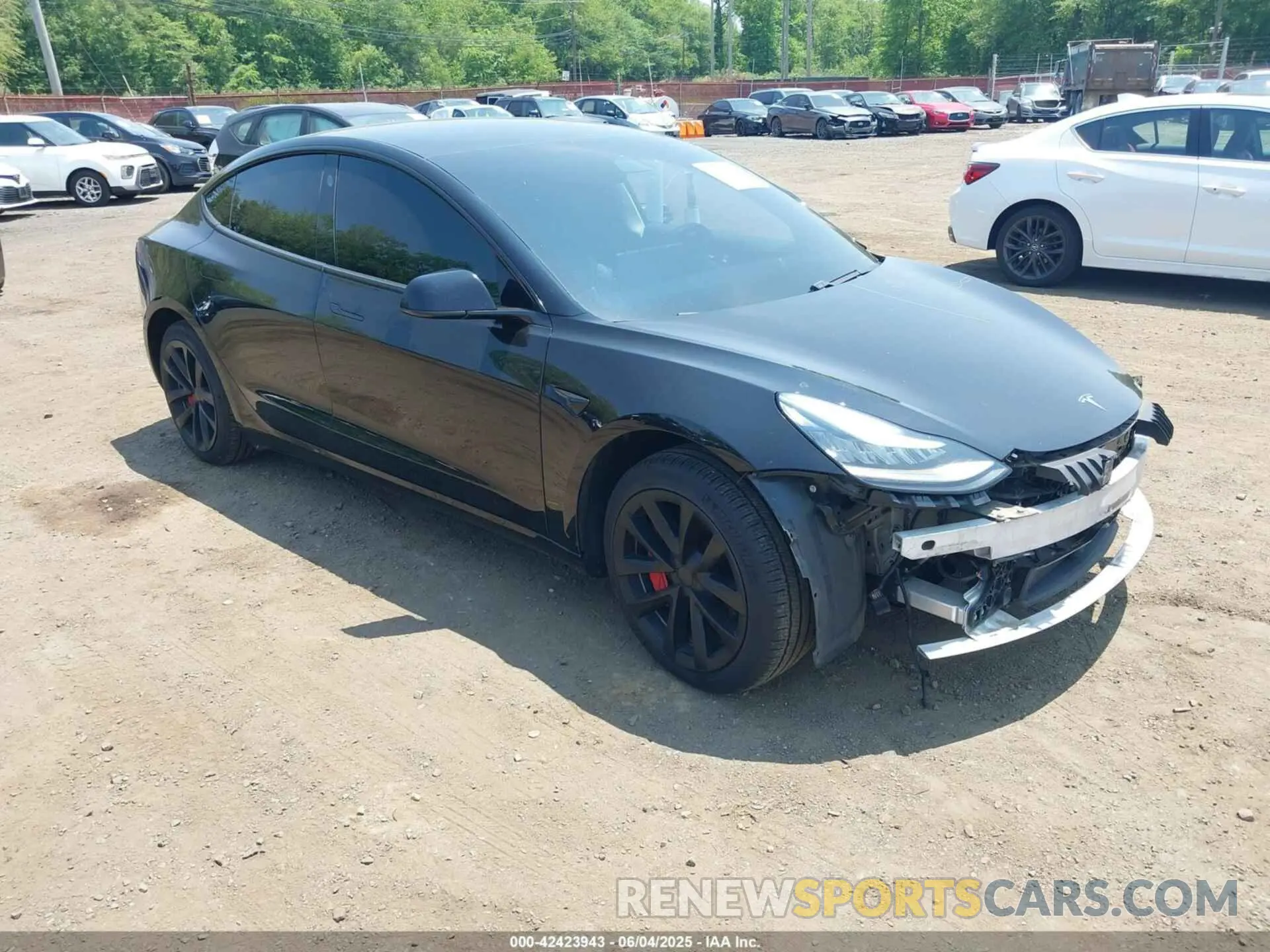 1 Photograph of a damaged car 5YJ3E1EA2LF704499 TESLA MODEL 3 2020