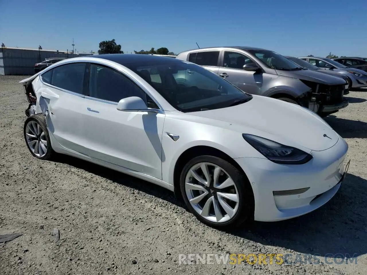 4 Фотография поврежденного автомобиля 5YJ3E1EA2LF709184 TESLA MODEL 3 2020