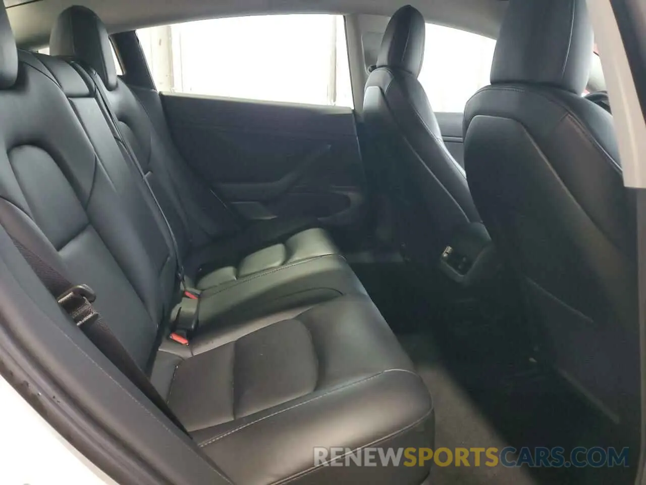 10 Photograph of a damaged car 5YJ3E1EA2LF783639 TESLA MODEL 3 2020