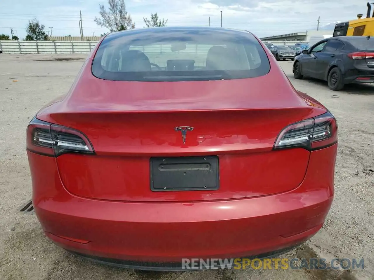 6 Photograph of a damaged car 5YJ3E1EA2LF784970 TESLA MODEL 3 2020