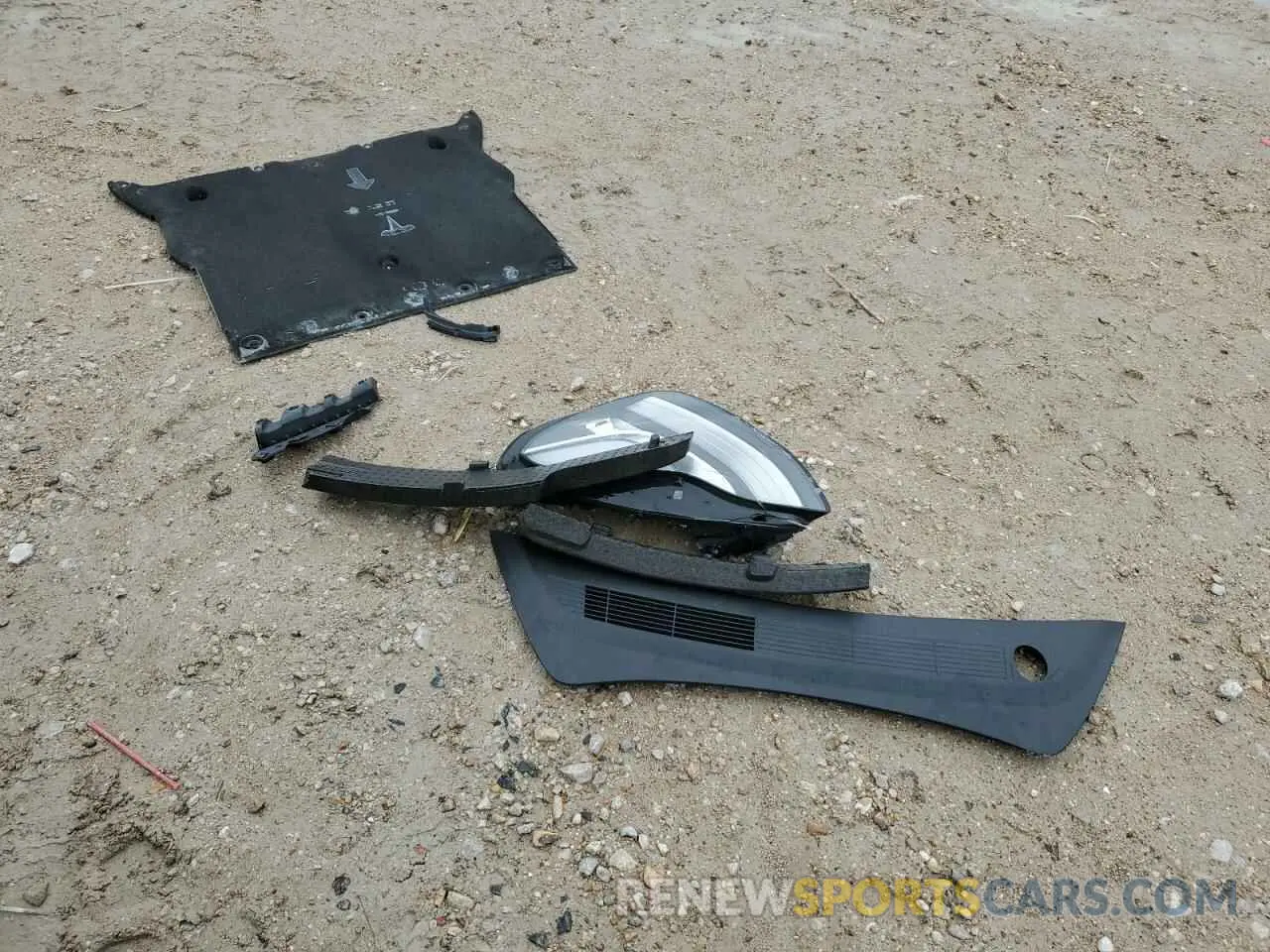 14 Photograph of a damaged car 5YJ3E1EA2LF796584 TESLA MODEL 3 2020