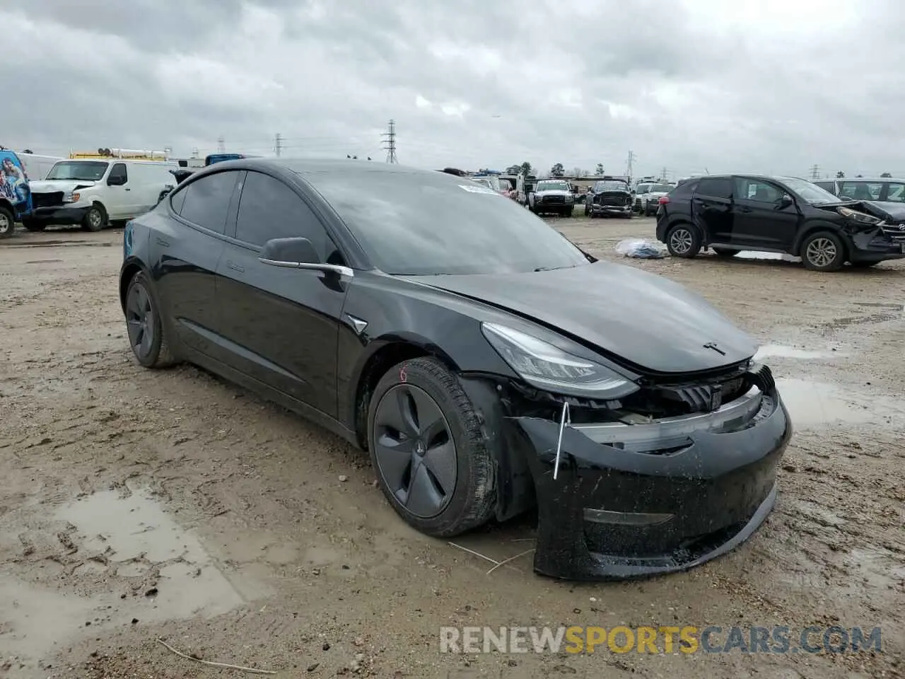 4 Photograph of a damaged car 5YJ3E1EA2LF796584 TESLA MODEL 3 2020