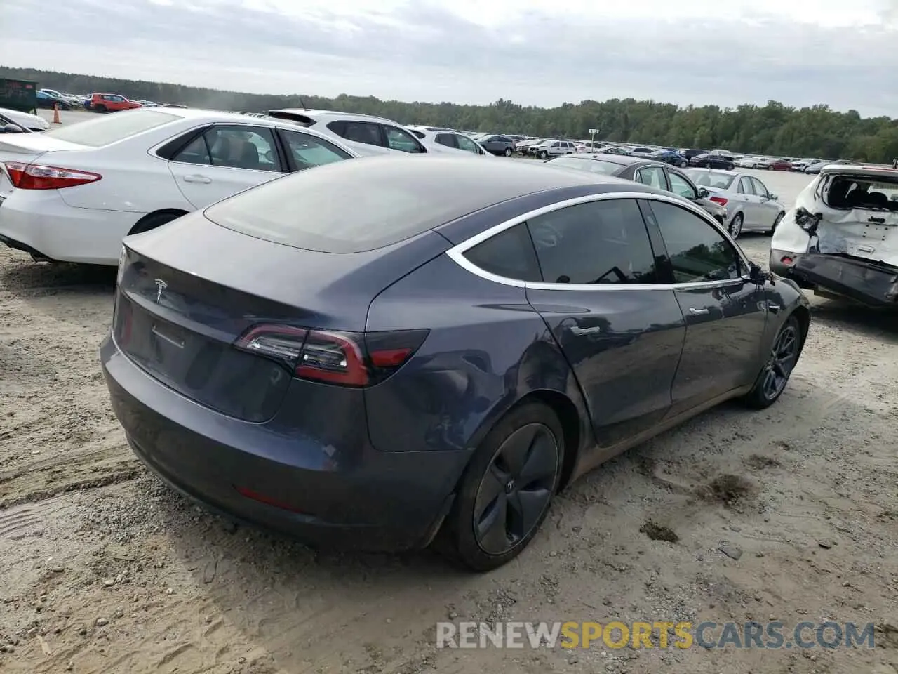 3 Photograph of a damaged car 5YJ3E1EA2LF796780 TESLA MODEL 3 2020