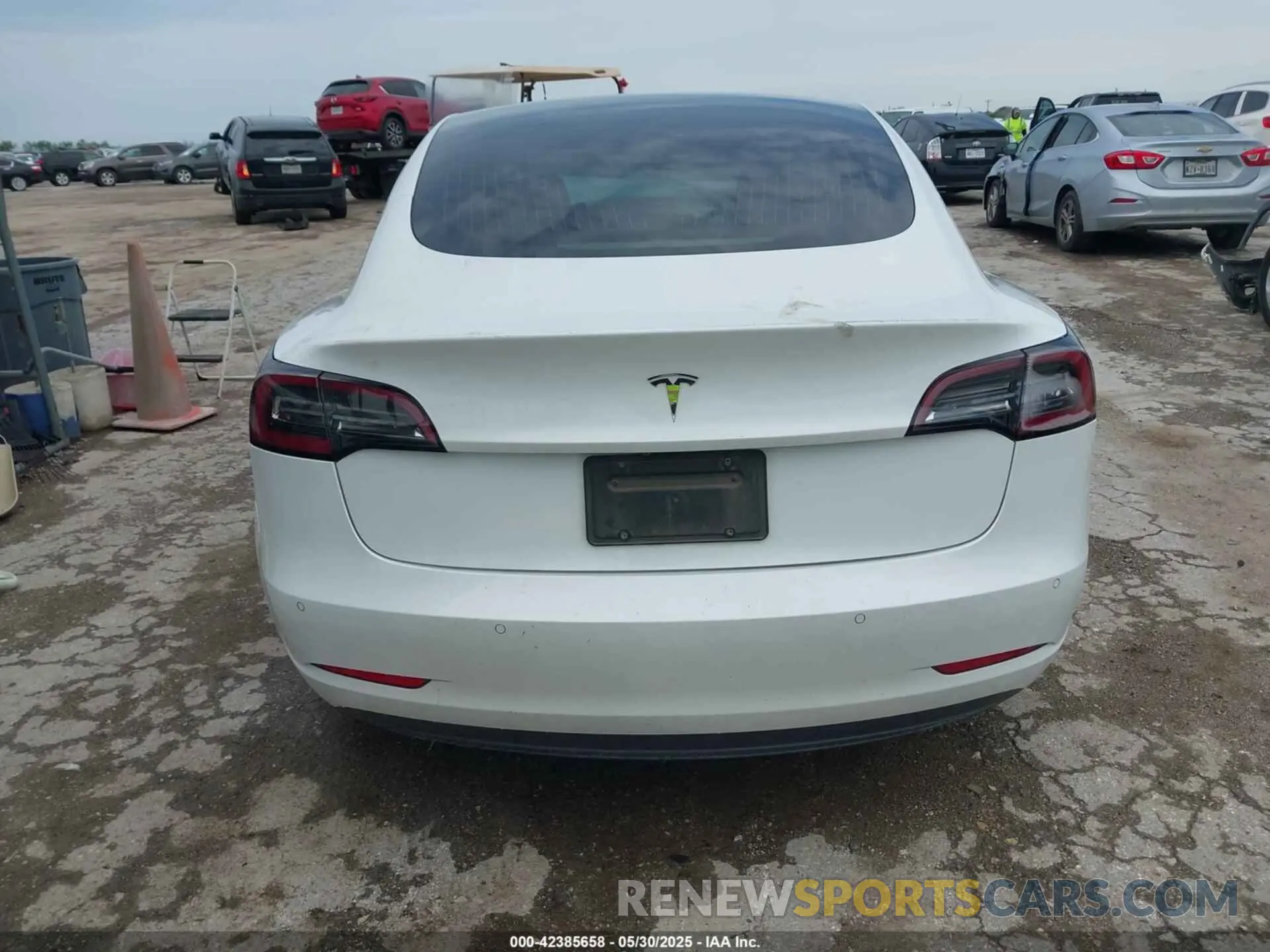 15 Фотография поврежденного автомобиля 5YJ3E1EA3LF504232 TESLA MODEL 3 2020