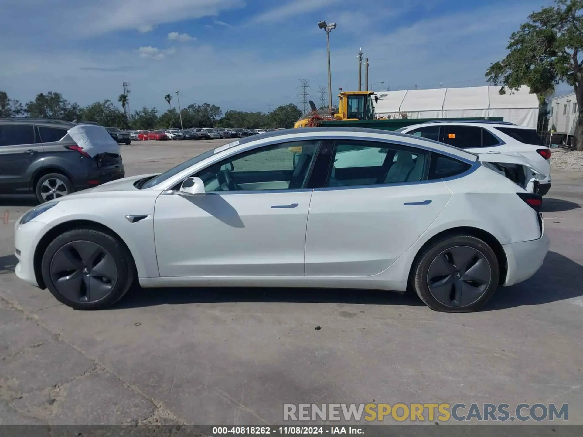 13 Фотография поврежденного автомобиля 5YJ3E1EA3LF509611 TESLA MODEL 3 2020
