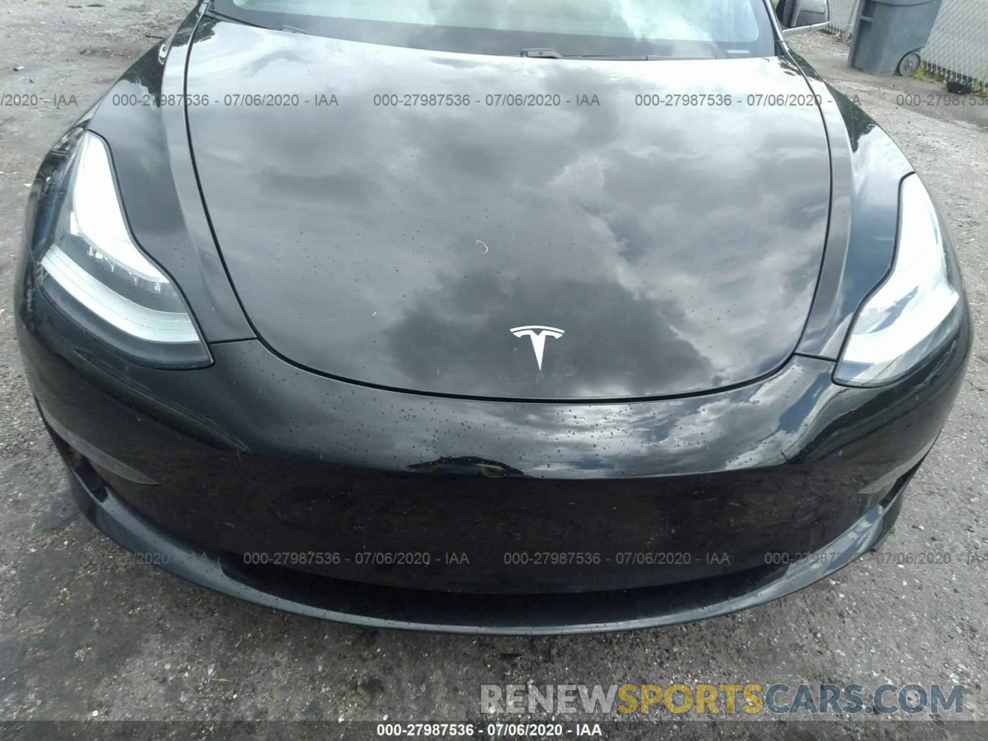 10 Photograph of a damaged car 5YJ3E1EA3LF611149 TESLA MODEL 3 2020