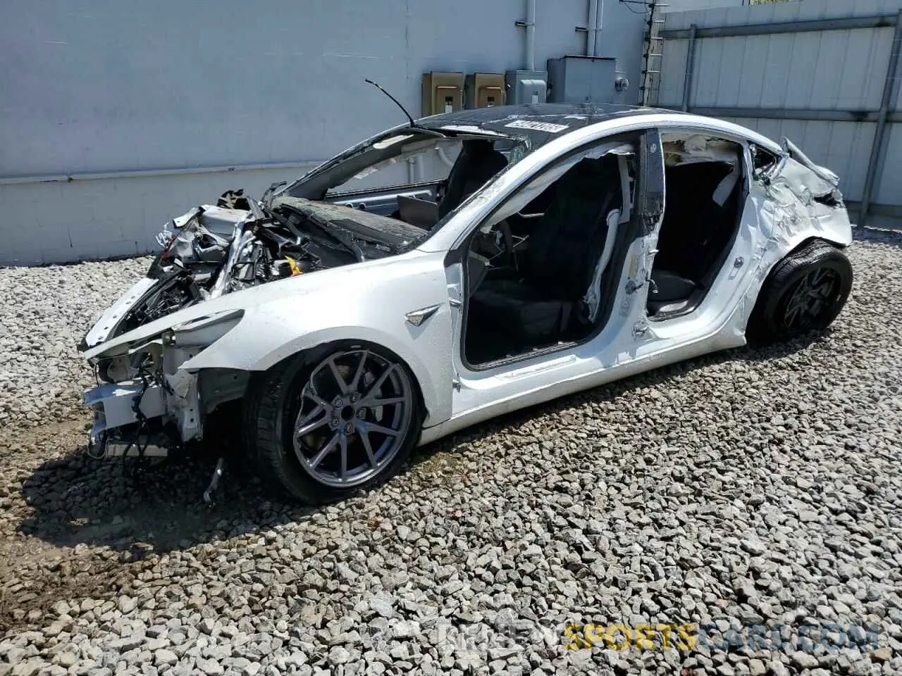 1 Фотография поврежденного автомобиля 5YJ3E1EA3LF612365 TESLA MODEL 3 2020